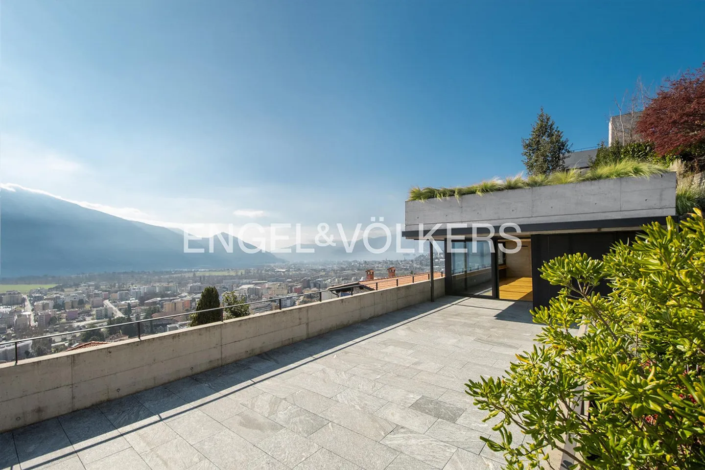 Exclusive Duplex Apartment with Dream Lake Panorama (4) - Photo 2 of 16
