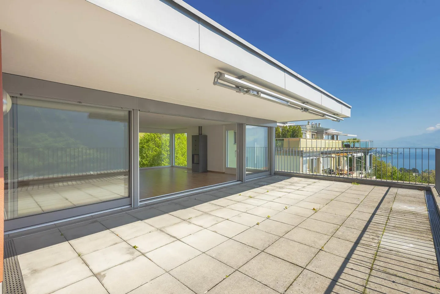 Luxuriöse Attikawohnung mit Terrasse - Foto 8 von 8