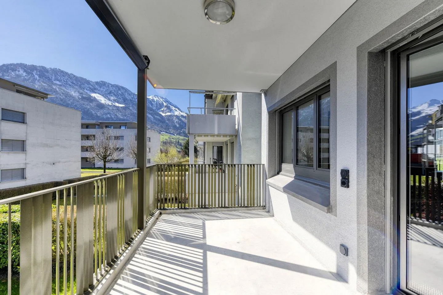 Appartamento in affitto in standard di proprietà con 2 camere da letto con bagno en suite - Foto 10 di 13