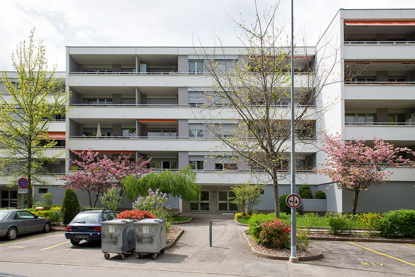 Appartement spacieux 6 pièces - Photo 2 sur 6