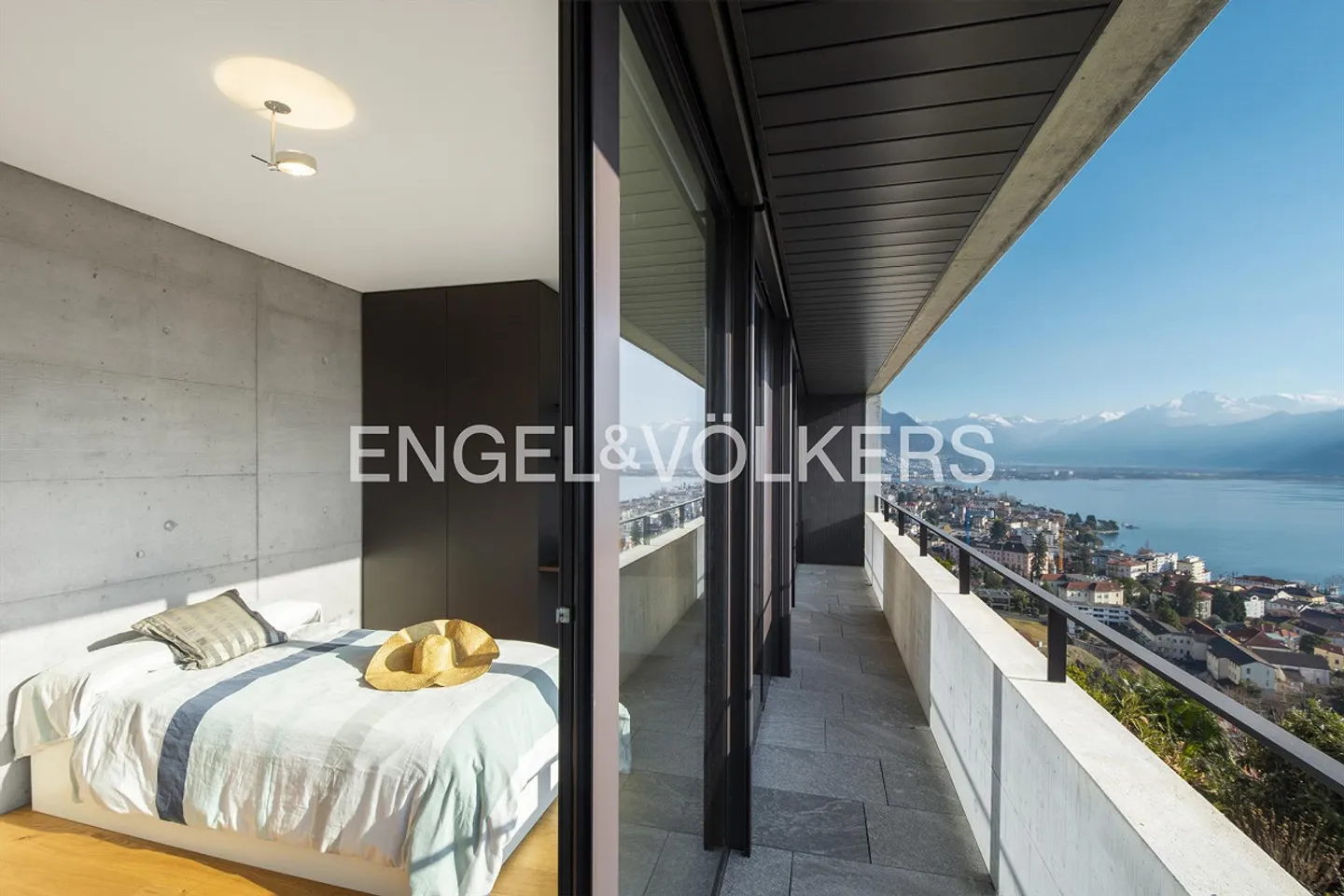 Exclusive Duplex Apartment with Dream Lake Panorama (4) - Photo 9 of 16
