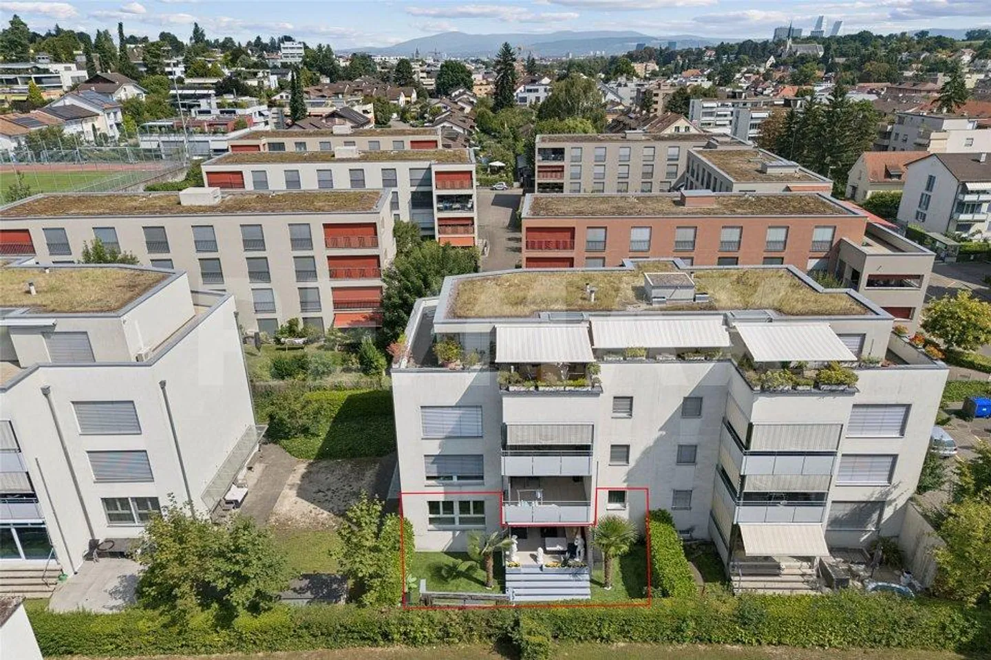 Appartamento giardino moderno e centrale a Binningen, favorevole alle tasse… - Foto 2 di 13