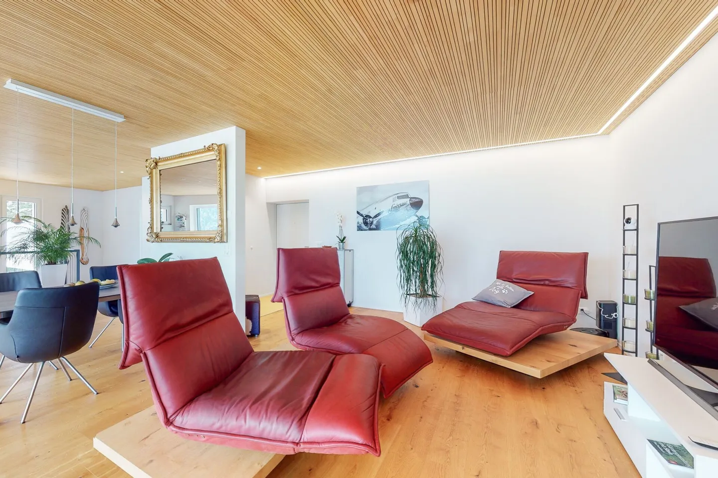 Einzigartiges 5.5 Einfamilienhaus mit wunderschönem Bergpanorama & Zweitwohnsitz Möglichkeit - Foto 5 von 10