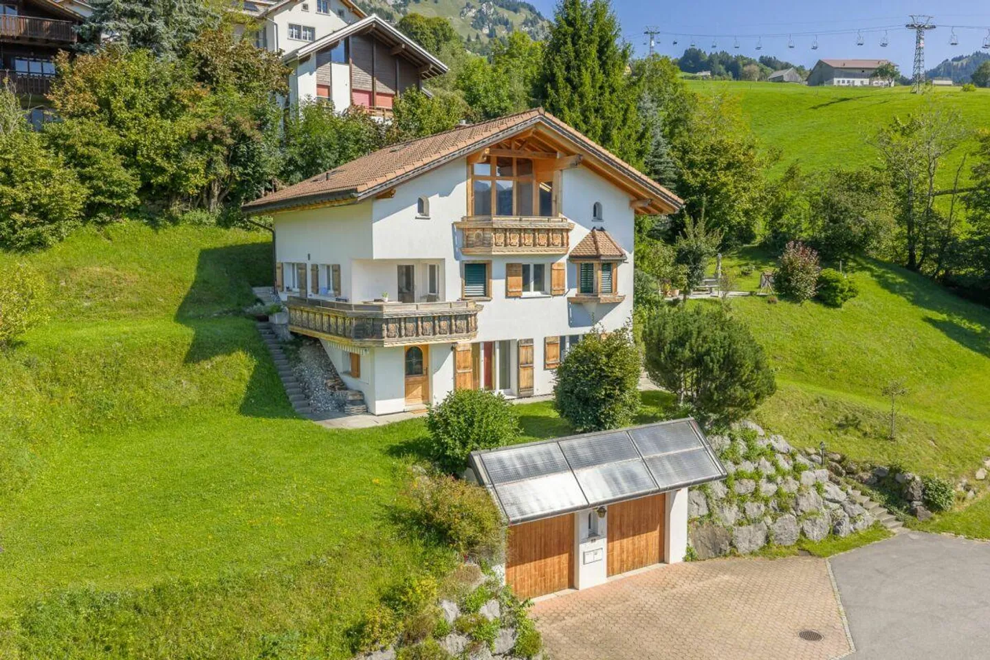 Casa unifamiliare di 5,5 locali con appartamento - Foto 2 di 17