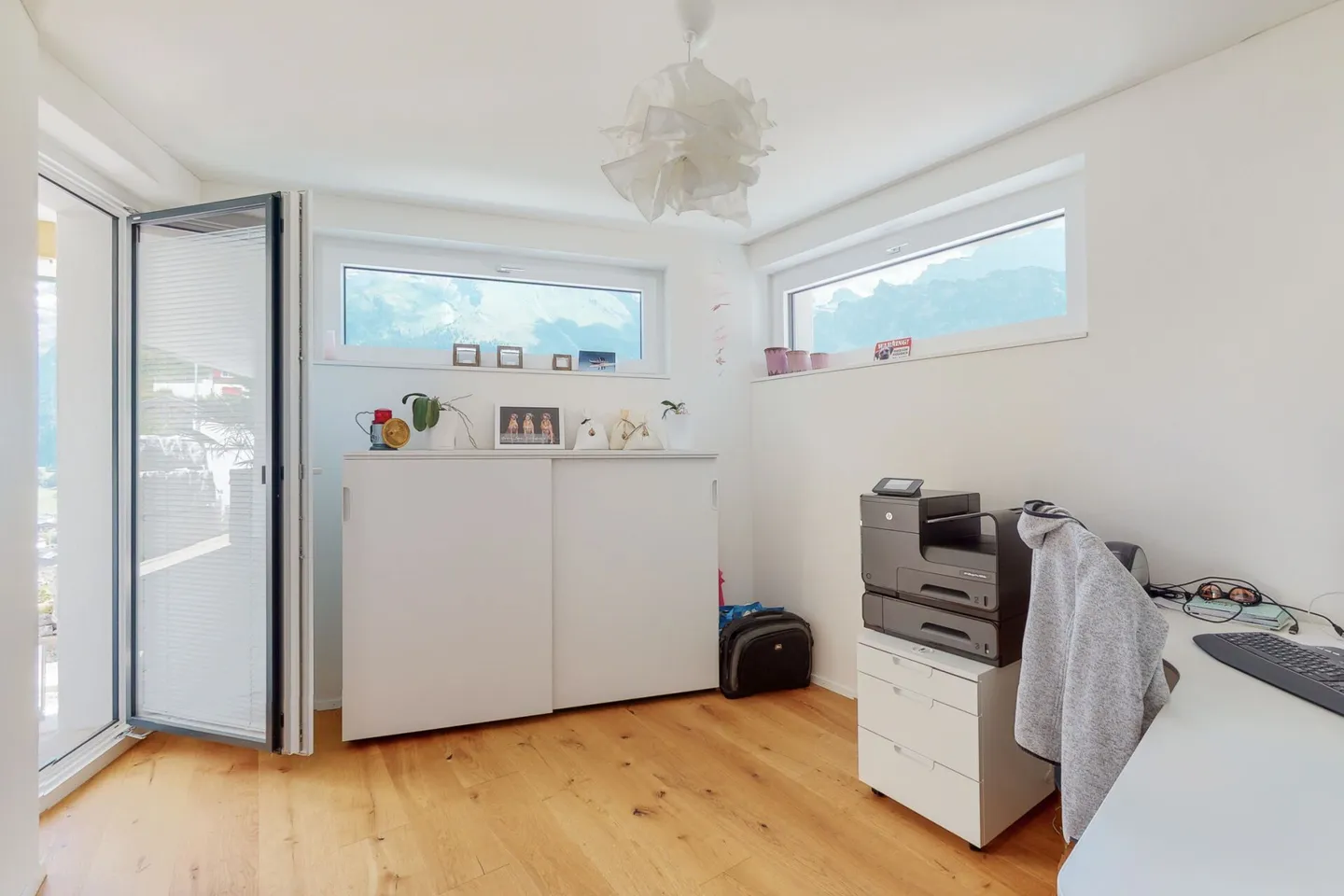 Einzigartiges 5.5 Einfamilienhaus mit wunderschönem Bergpanorama & Zweitwohnsitz Möglichkeit - Foto 8 von 10
