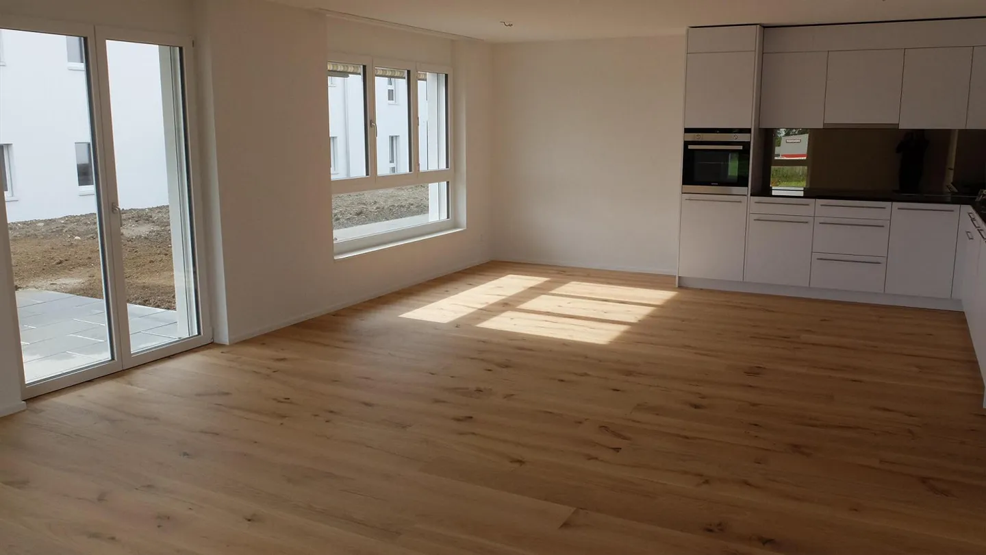 Appartamento luminoso di 4,5 stanze in una posizione tranquilla a Gals - Foto 2 di 5