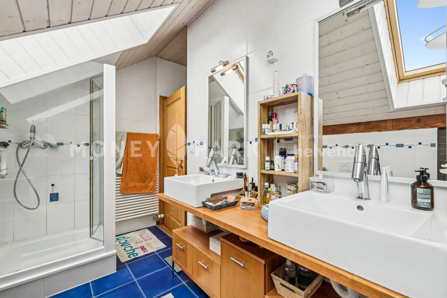 Casa di villaggio con 5,5 stanze - Foto 9 di 16