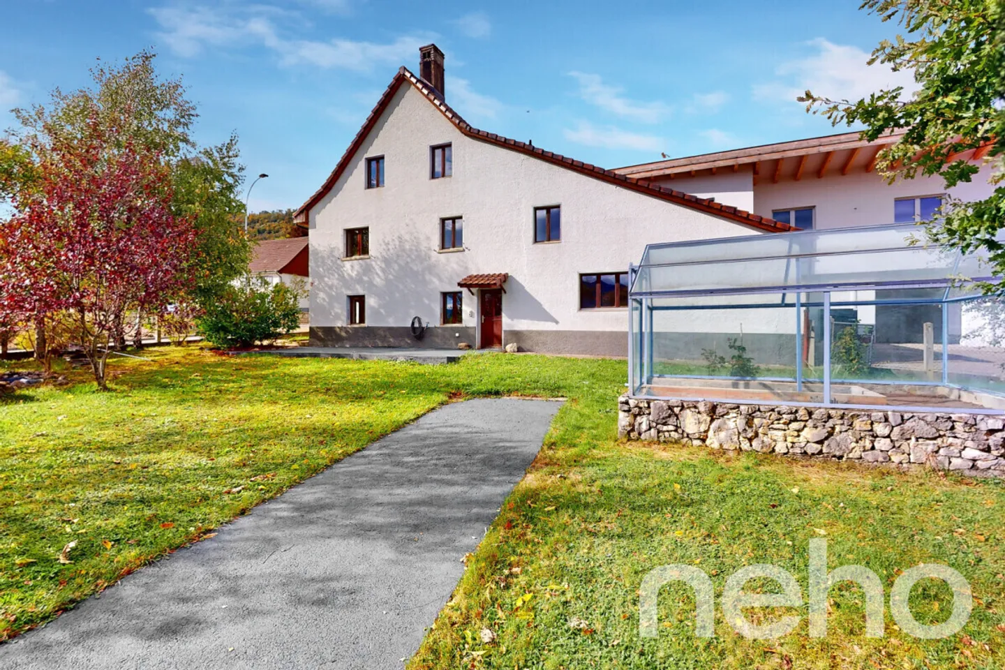 Farm of 5.5 rooms including 4 bedrooms fully renovated in 2010 - Photo 1 of 13