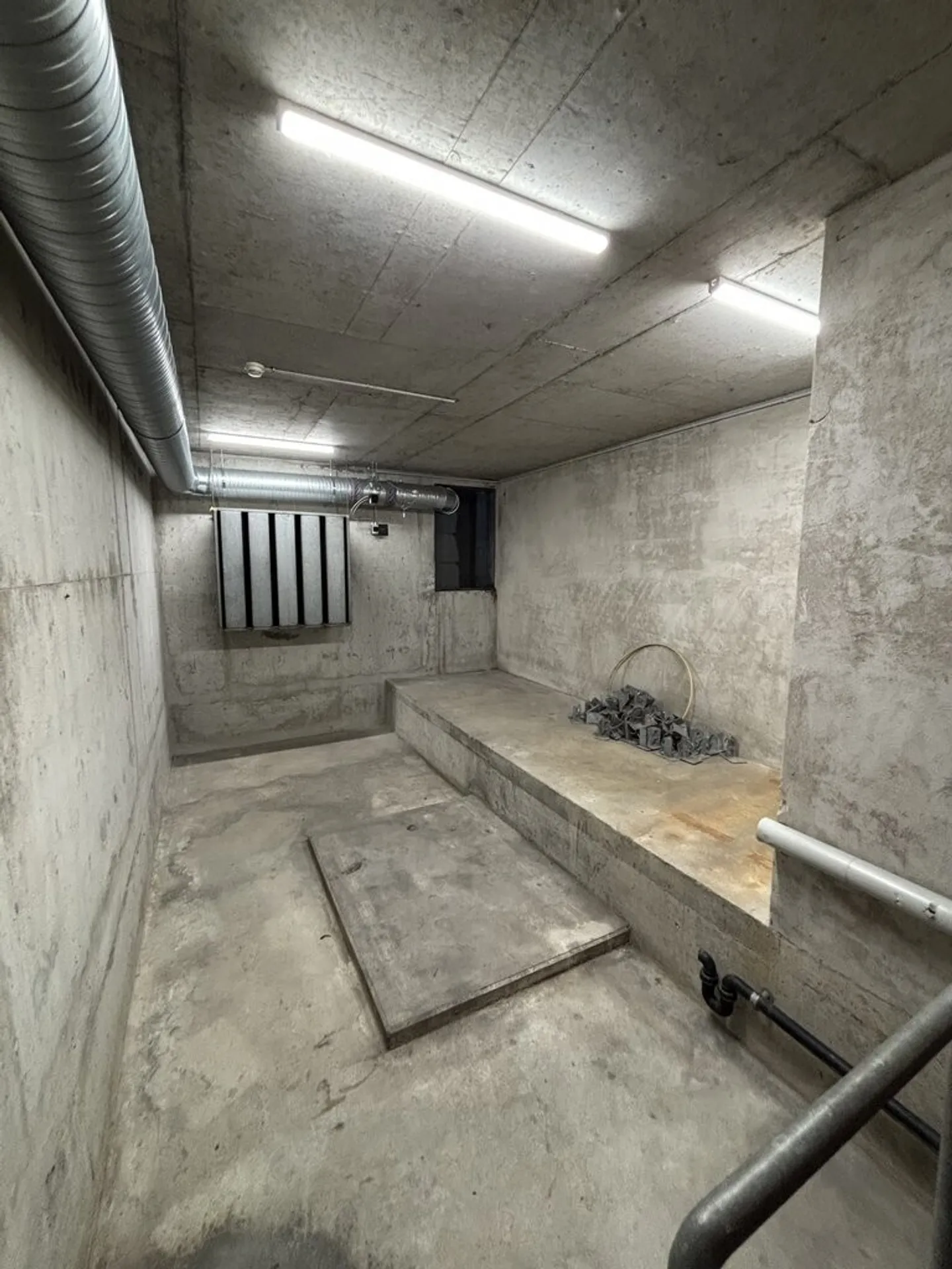 Espace de stockage sécurisé 25m2 - Photo 1 sur 2