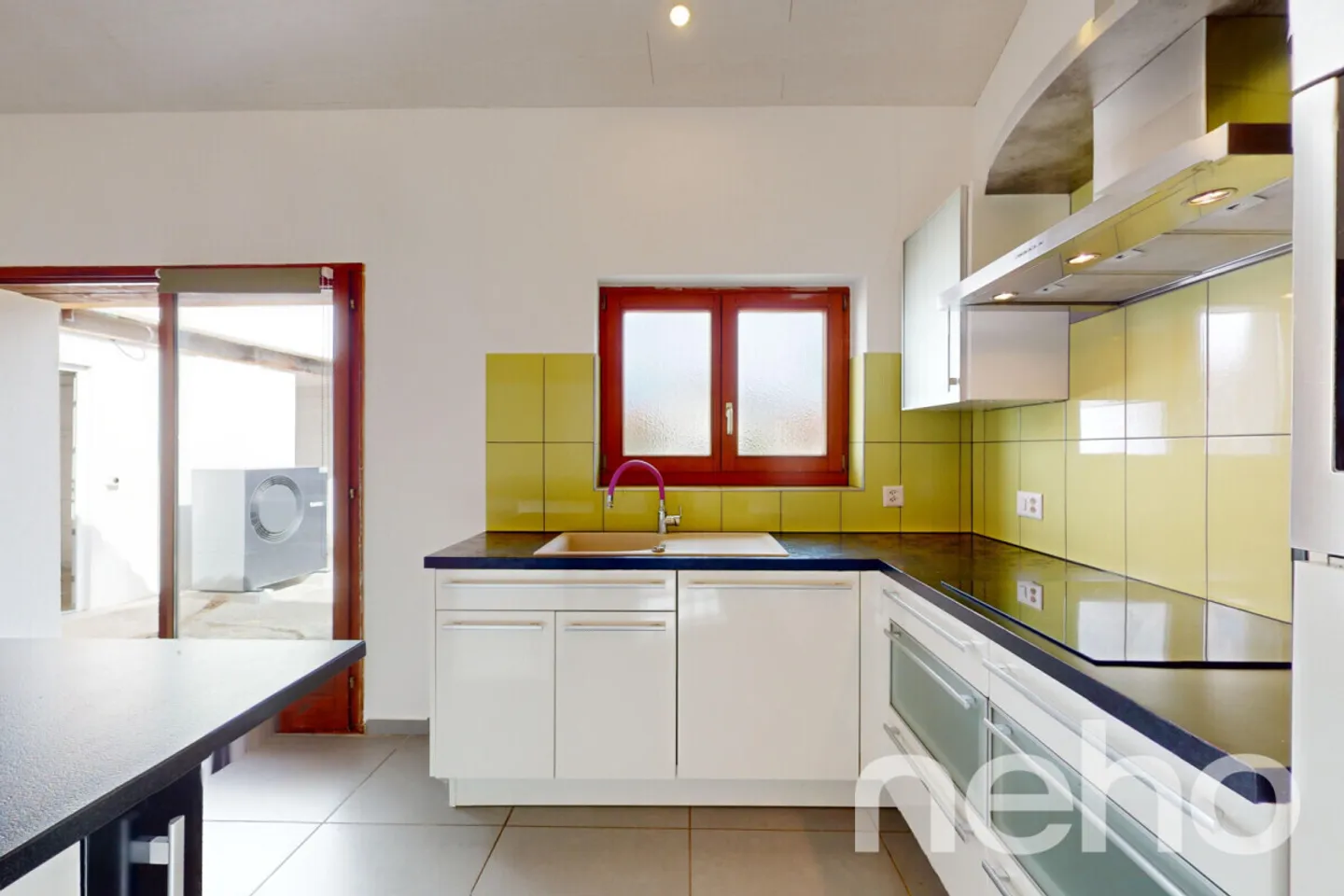 Farm of 5.5 rooms including 4 bedrooms fully renovated in 2010 - Photo 4 of 13