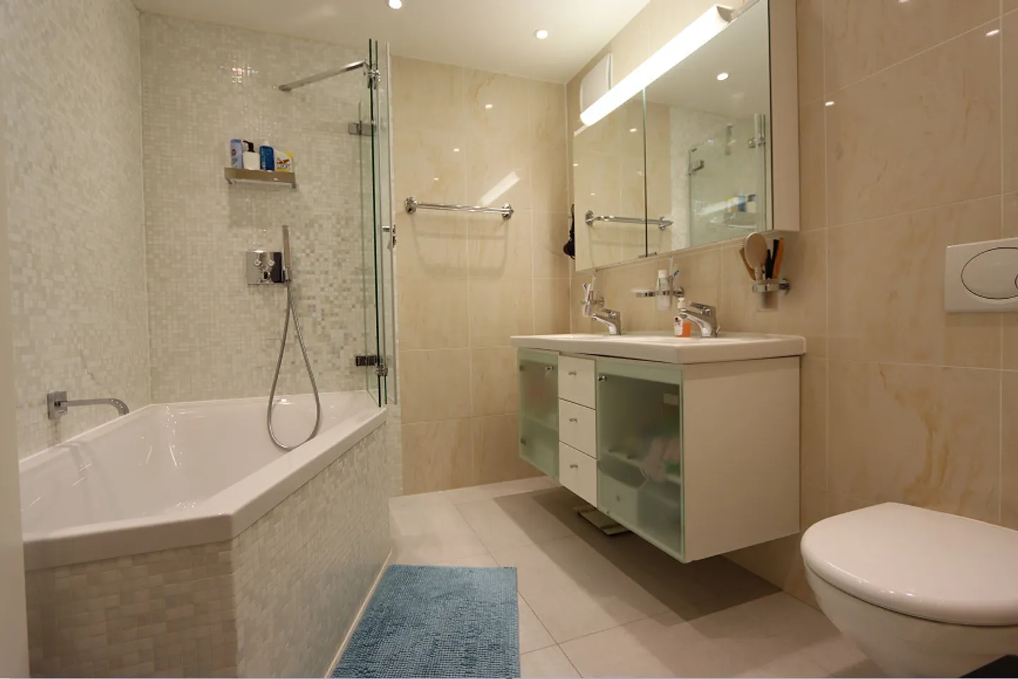 Magnificent 5-room apartment in the village of Meyrin - Photo 5 of 7