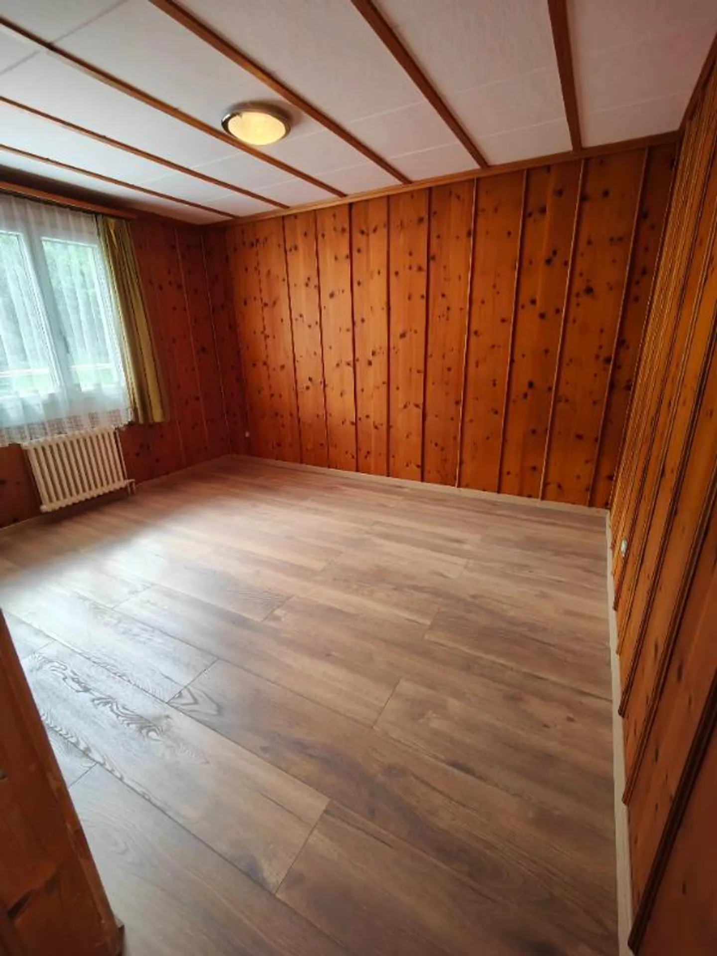 6 Room Single Family House - Photo 2 of 5