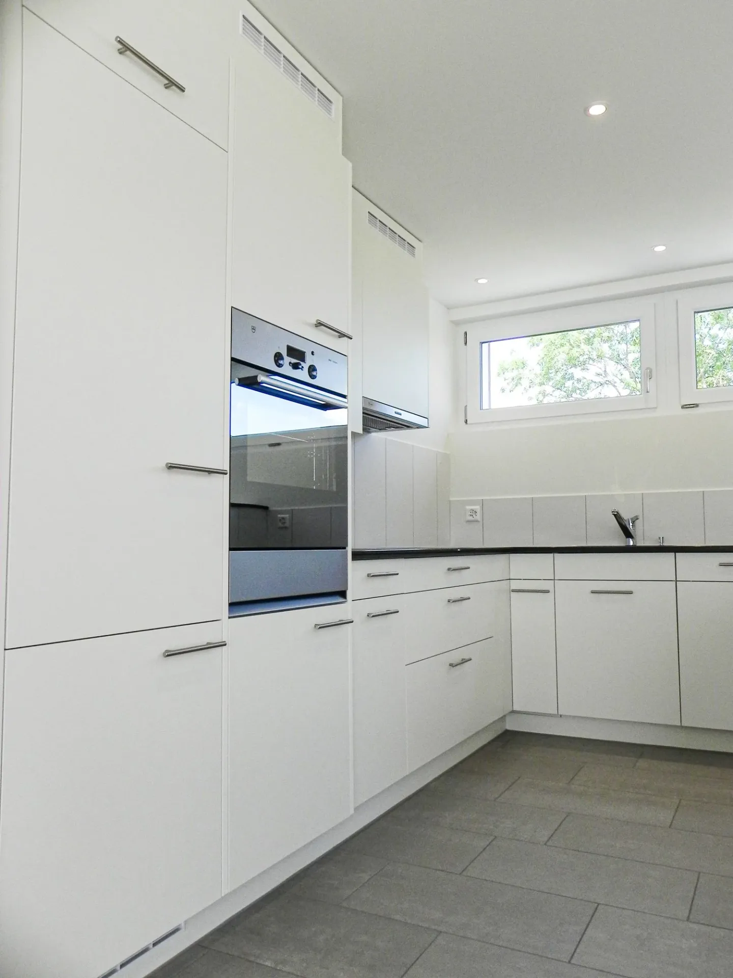 Appartement penthouse lumineux et magnifique avec une vue imprenable - Photo 3 sur 9