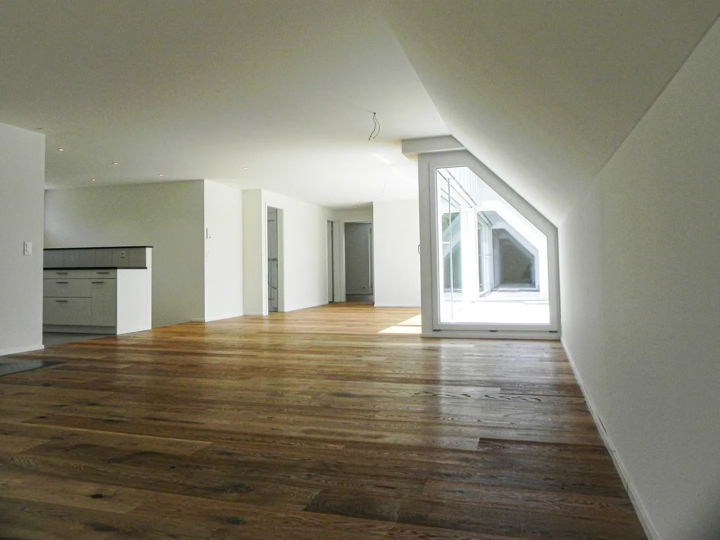 Appartement penthouse lumineux et magnifique avec une vue imprenable - Photo 6 sur 9