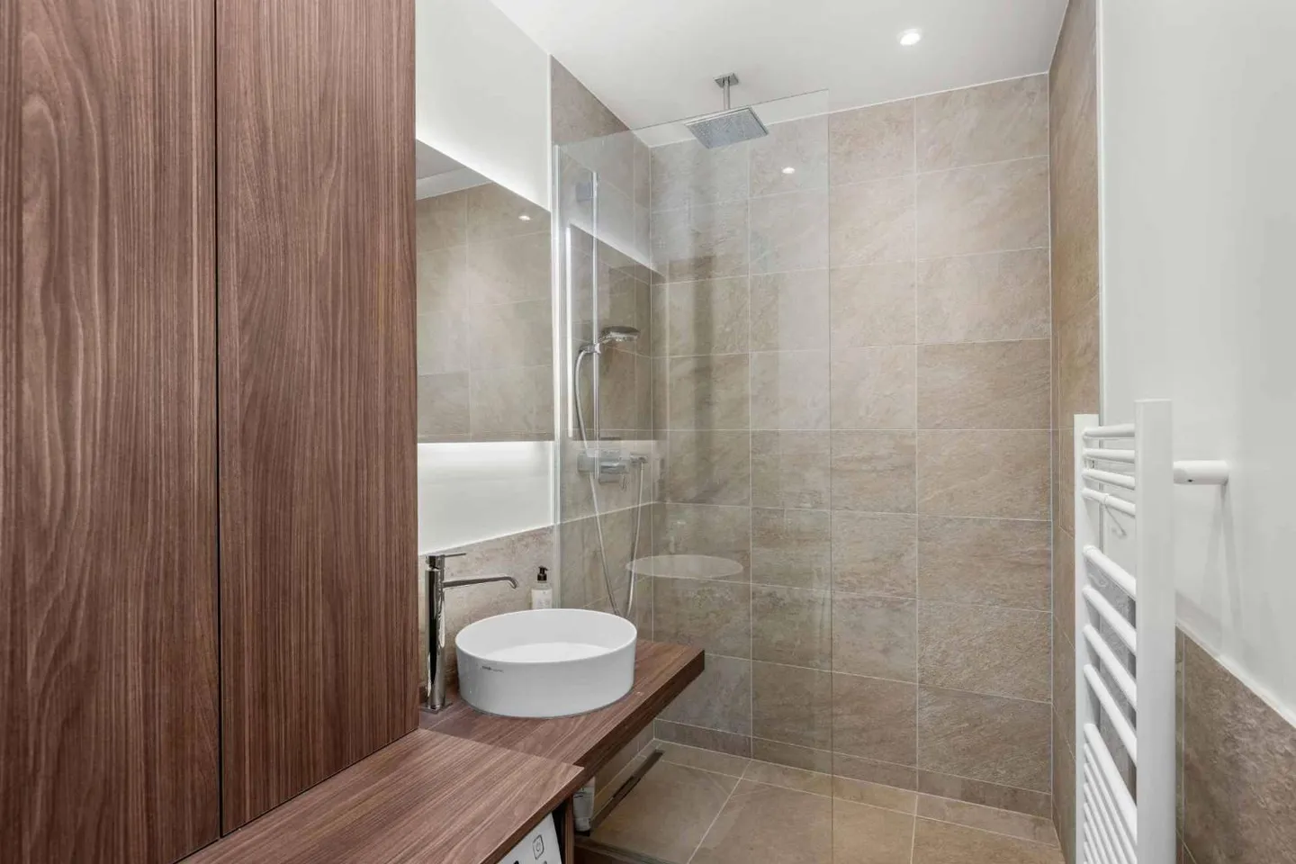 Renoviertes Appartement mit Seeblick - Foto 9 von 11