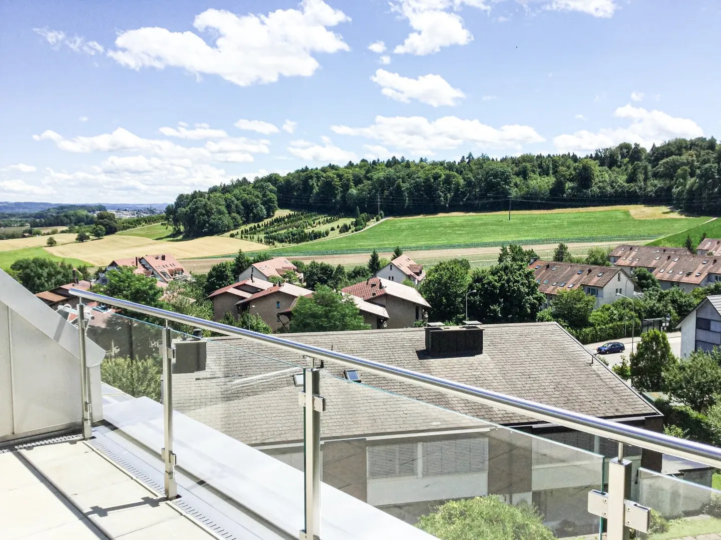 Appartement penthouse lumineux et magnifique avec une vue imprenable - Photo 8 sur 9