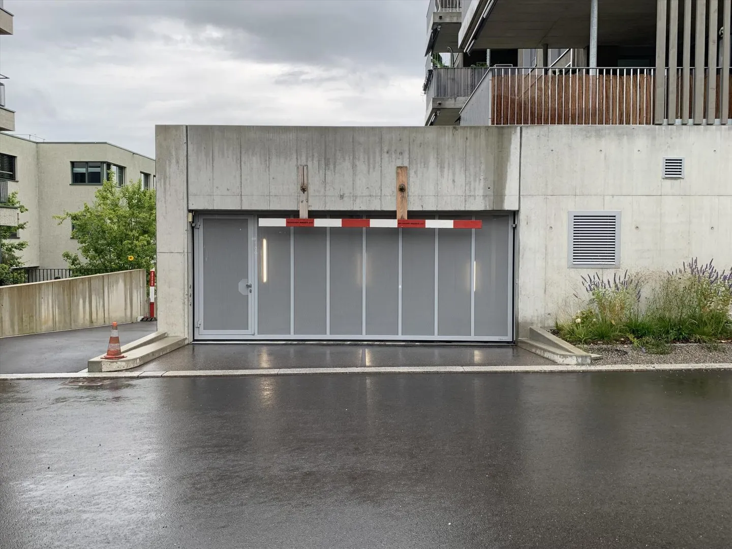 Praktischer Einstellplatz - Foto 1 von 1