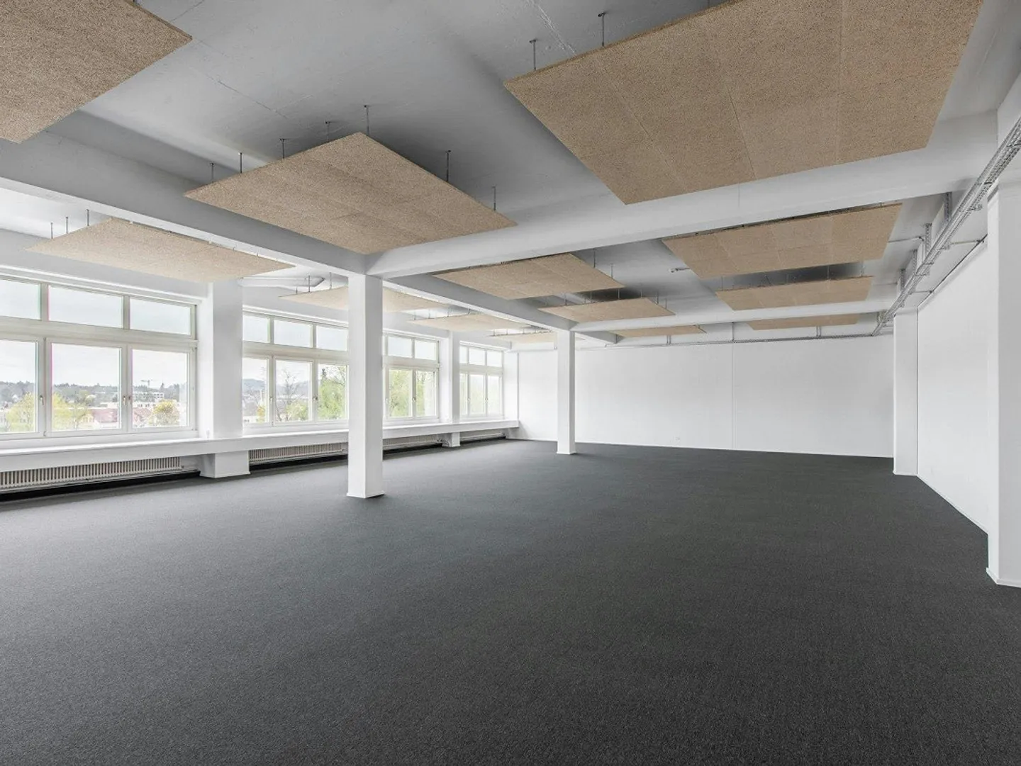 Freshly renovated, bright offices from 60 m² - 250 m² with storage option - Photo 1 of 13