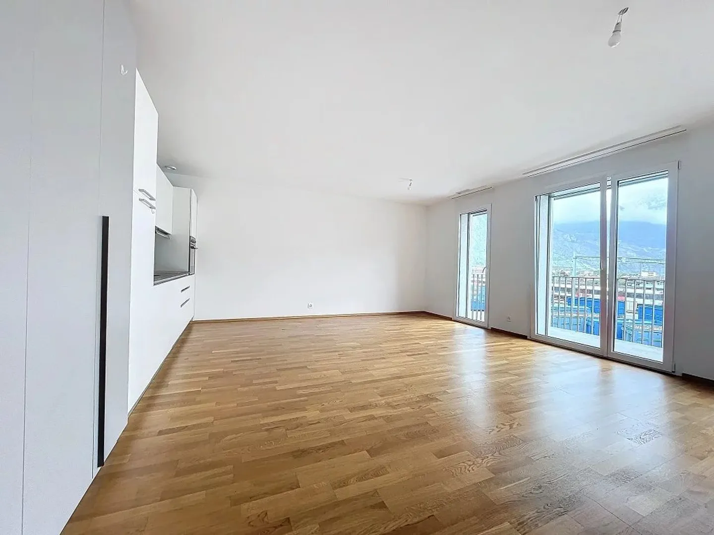 2.5 Room Apartment - Photo 1 of 5