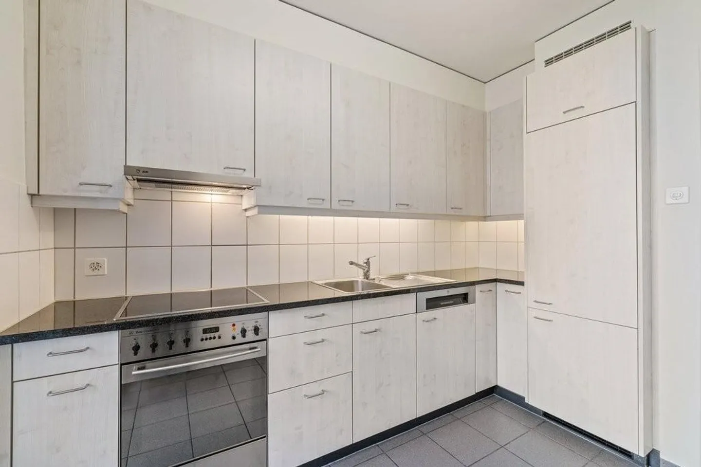 Charmante Wohnung in Allschwil - Foto 3 von 11