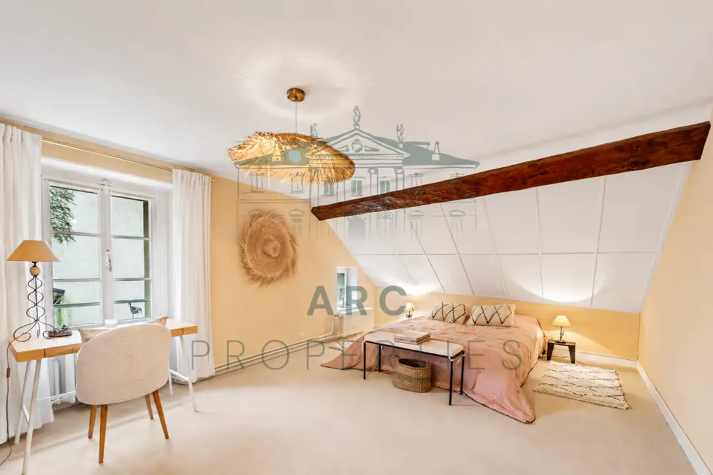 HERMANCE - MAGNIFICENT VILLAGE HOUSE WITH POOL - Photo 6 of 8