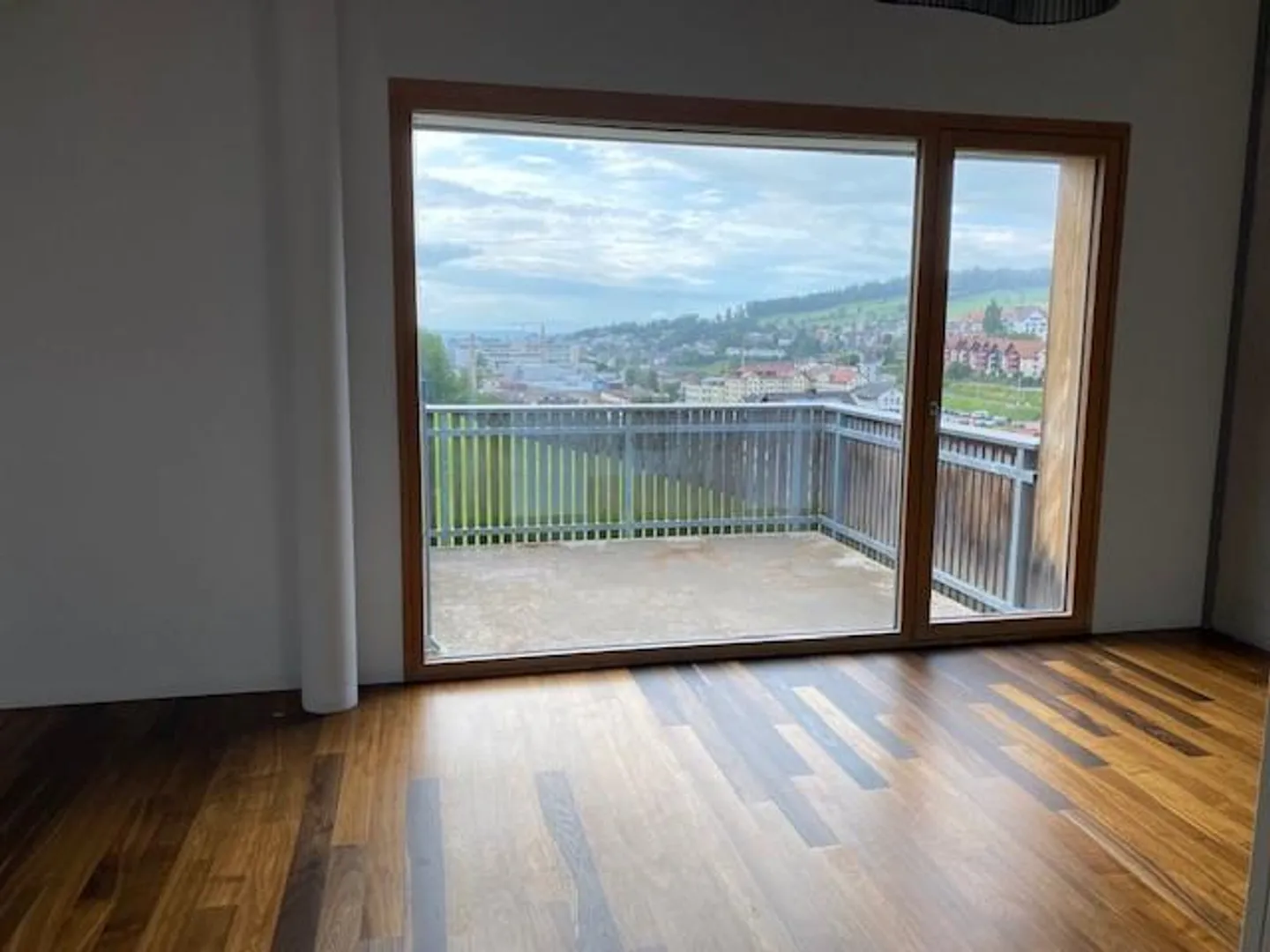 Appartement moderne de 3,5 pièces à louer à Herisau - Photo 1 sur 7