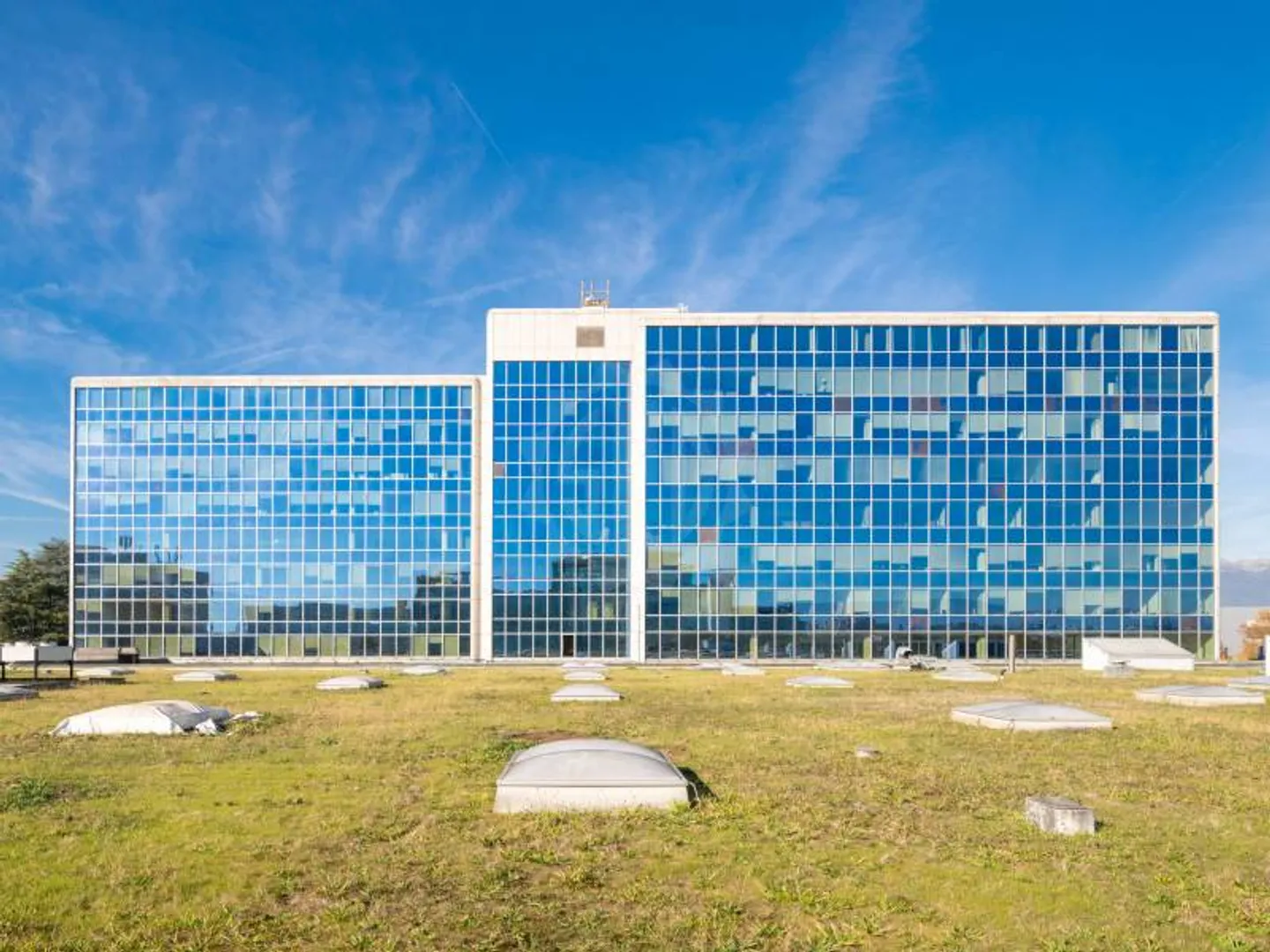 Offices with Sunlight - Vernier - Photo 1 of 11