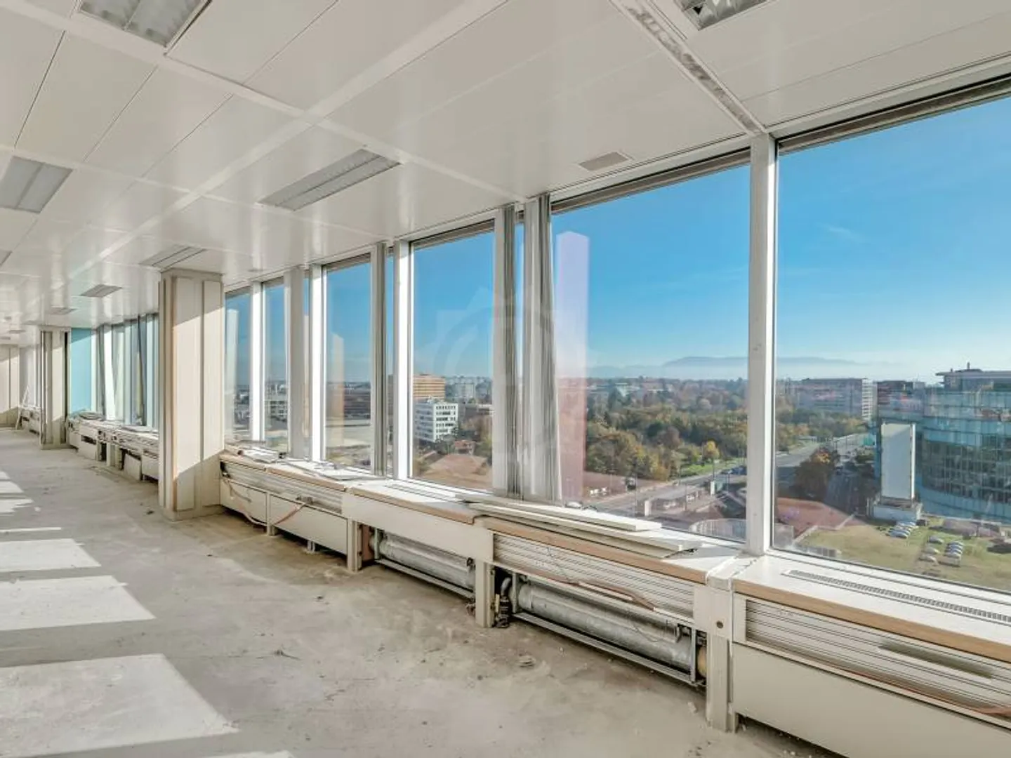 Offices with Sunlight - Vernier - Photo 5 of 11