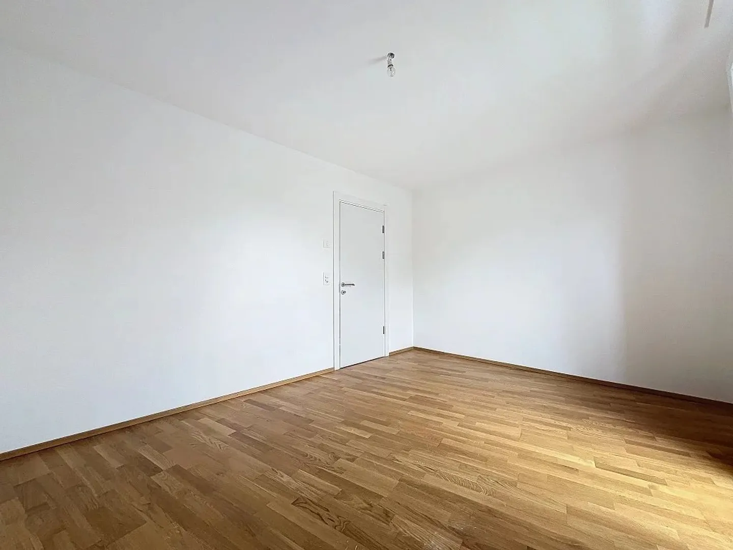 2.5 Room Apartment - Photo 4 of 5