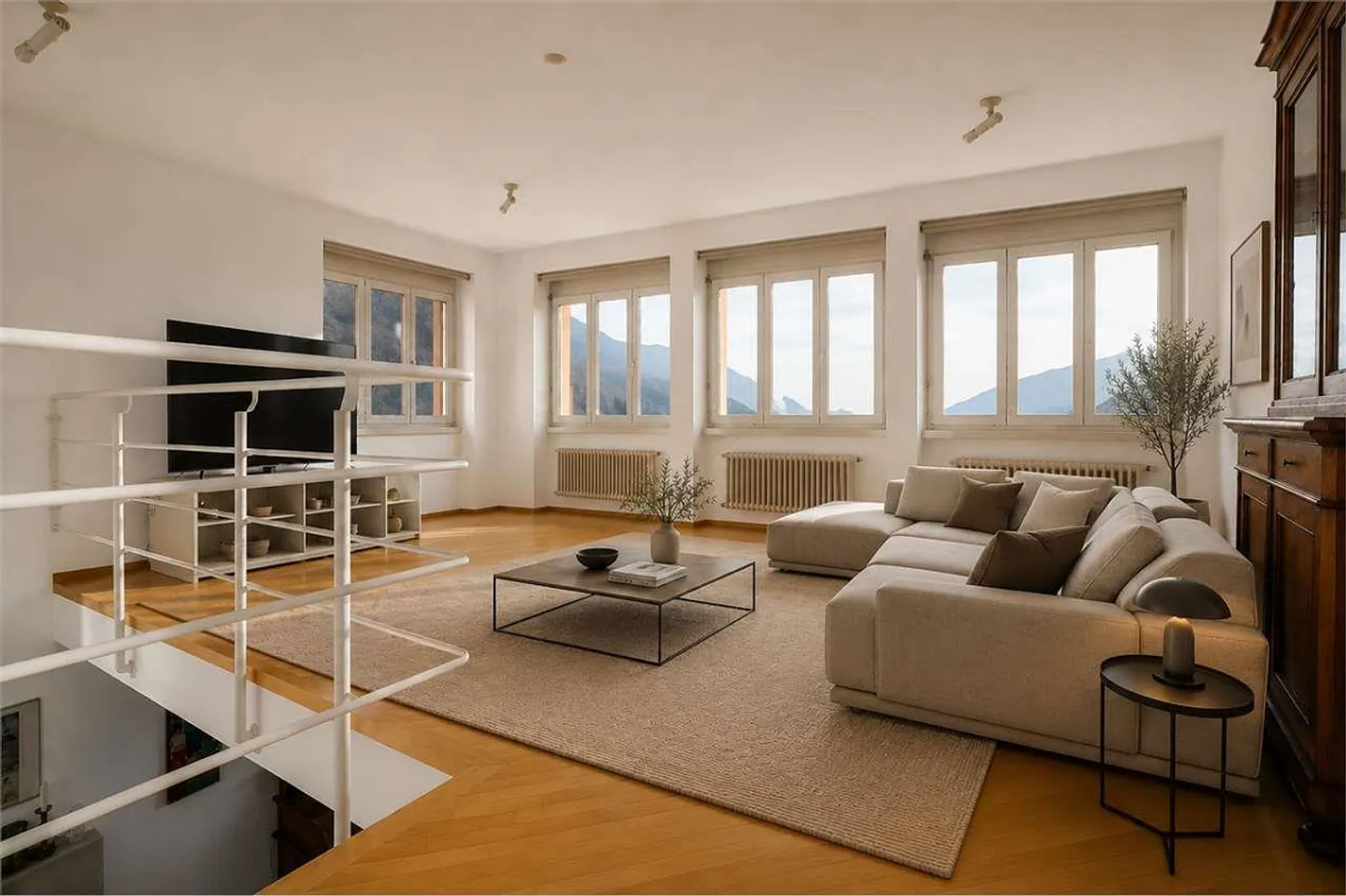 Historic residence with 9 rooms and panoramic terrace in Arogno - Photo 2 of 7