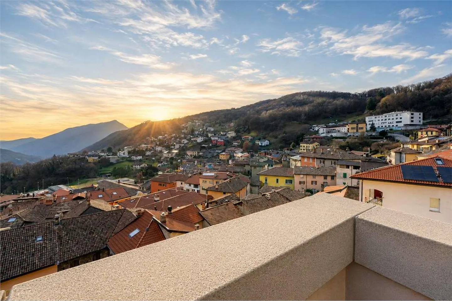 Historic residence with 9 rooms and panoramic terrace in Arogno - Photo 1 of 7