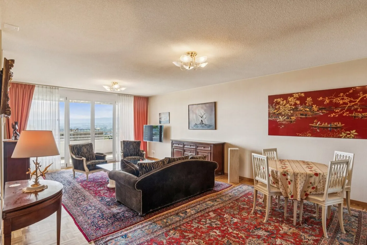 4,5-Zimmer-Wohnung mit Balkon und Seeblick - Foto 1 von 12