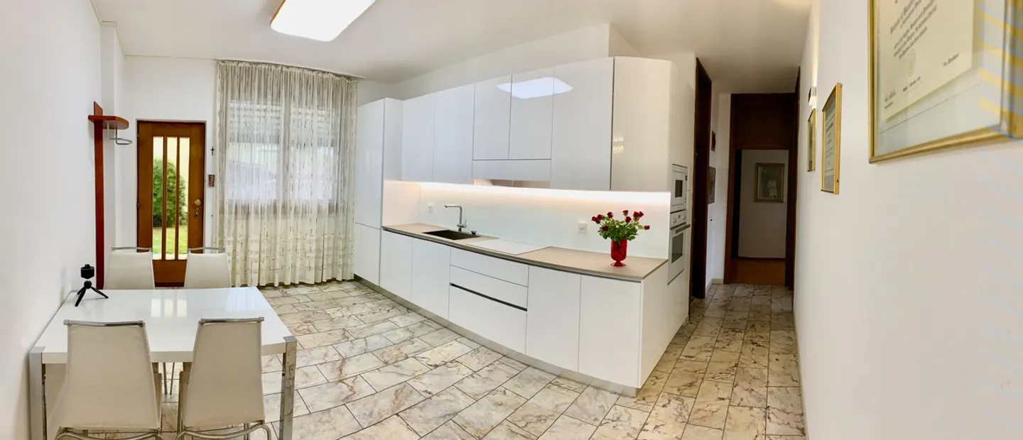 Charmant Appartement Rénové - Photo 4 sur 13