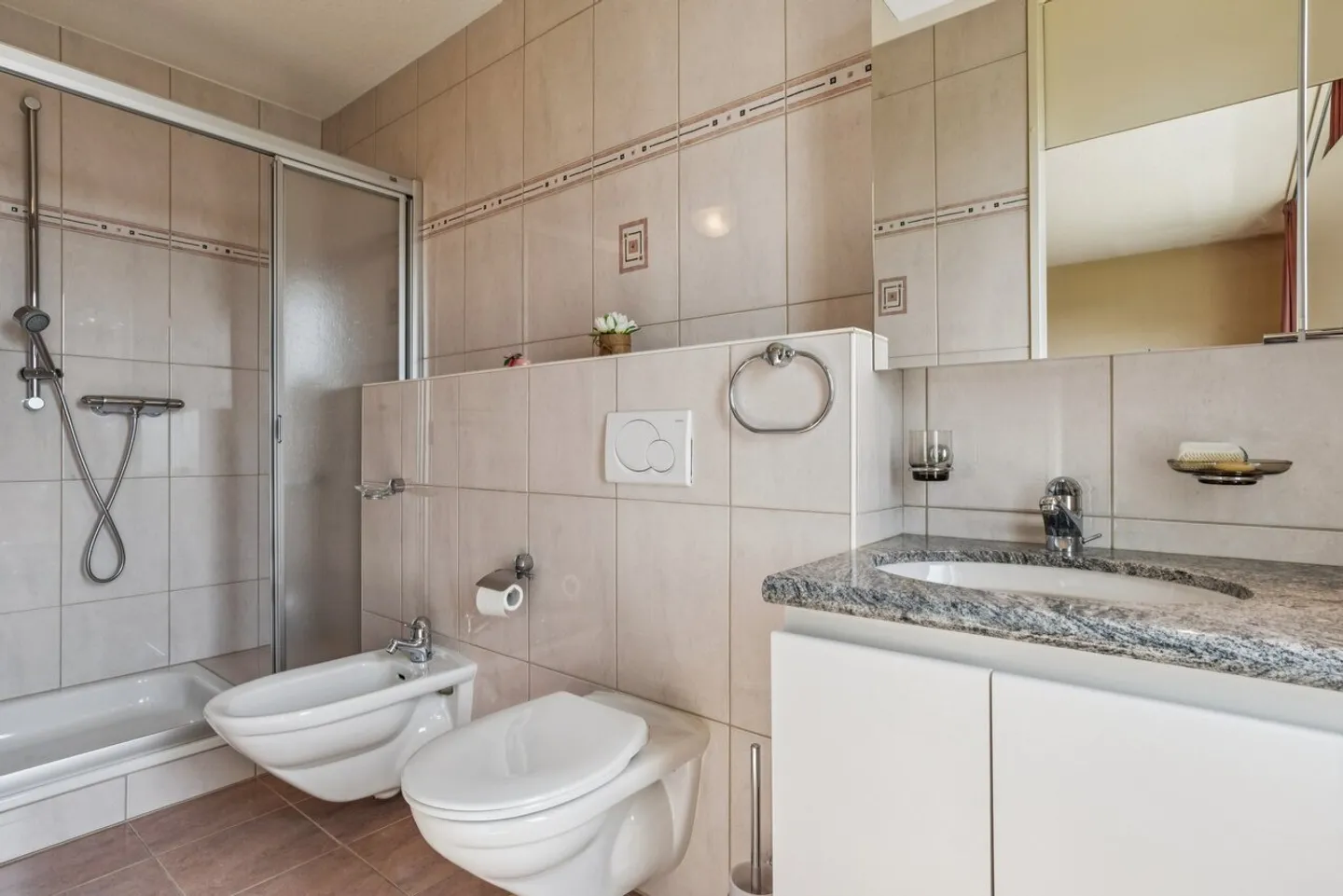 4,5-Zimmer-Wohnung mit Balkon und Seeblick - Foto 7 von 12