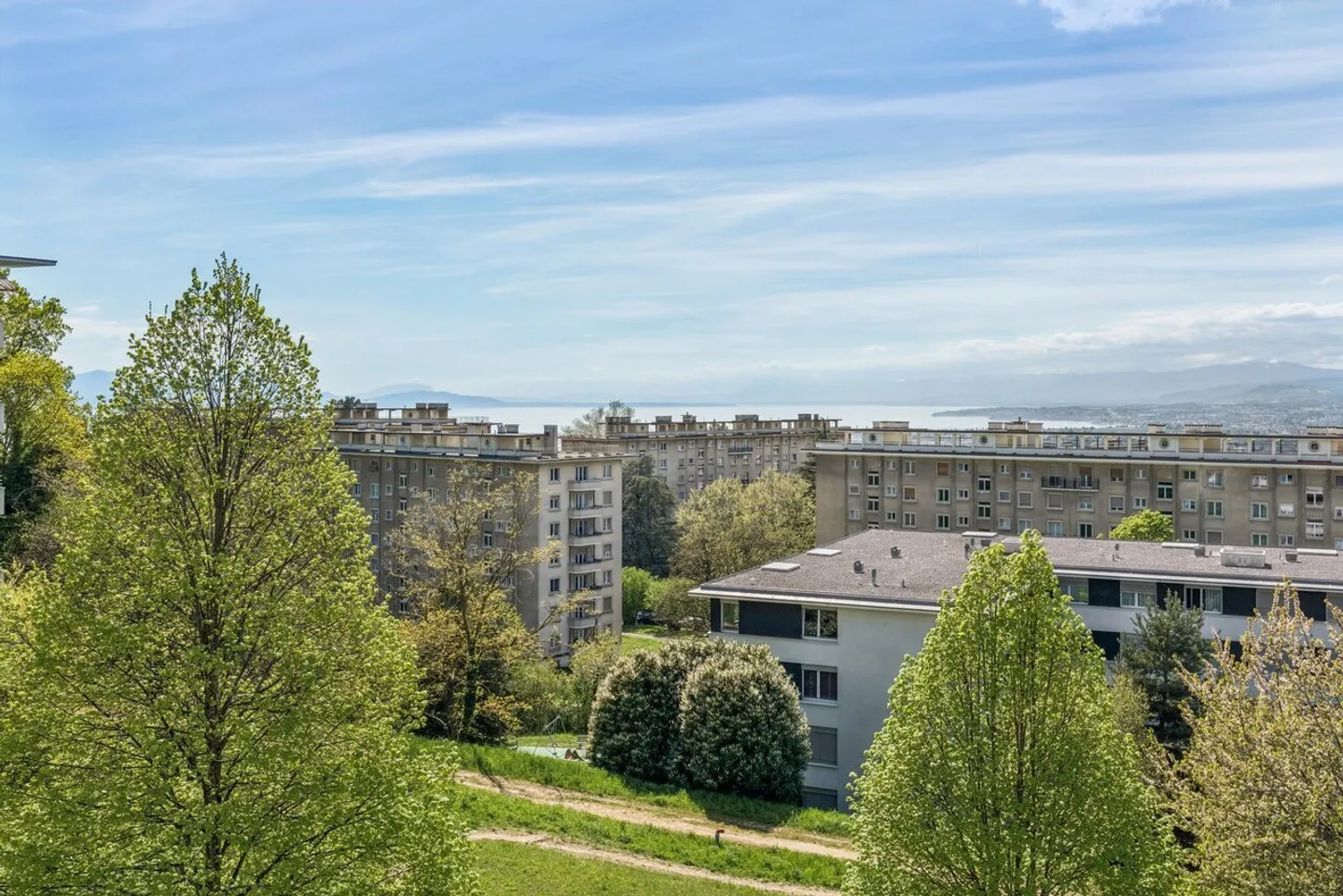 4,5-Zimmer-Wohnung mit Balkon und Seeblick - Foto 10 von 12