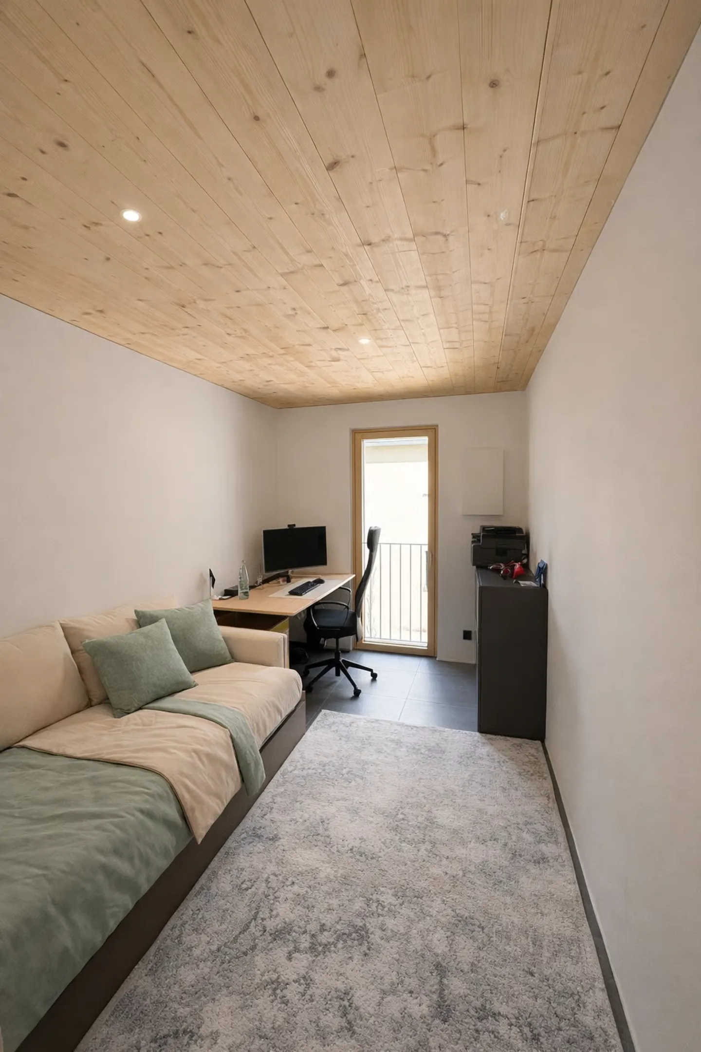 Appartement moderne et lumineux, avec terrasse, à Cama - Photo 5 sur 13