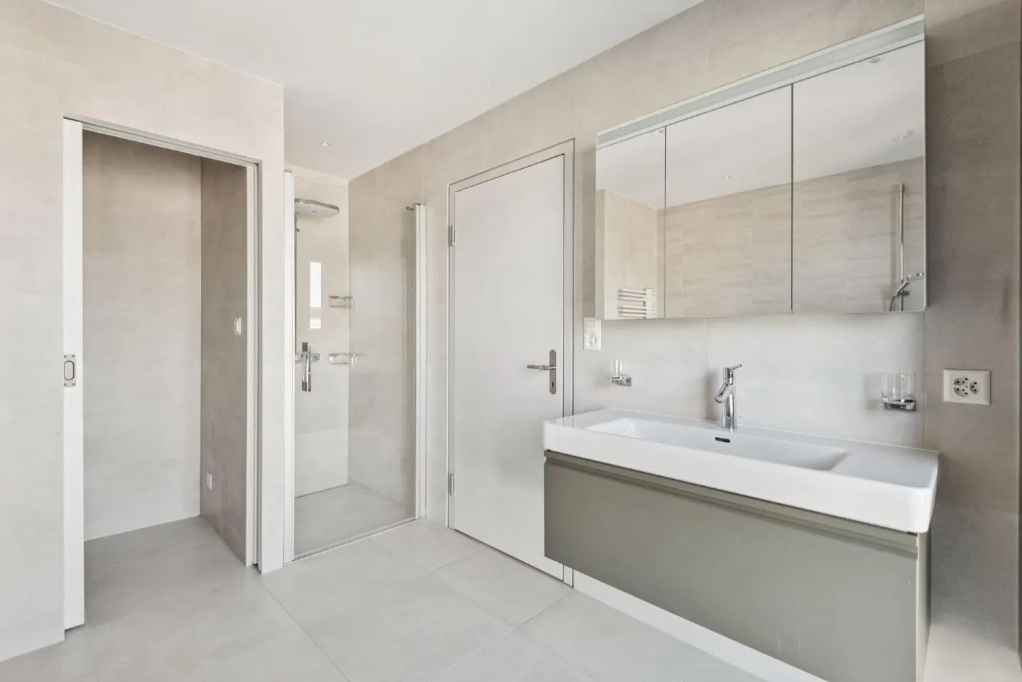 Possiedi la vista -- Attico esclusivo con panorama straordinario - Foto 13 di 13