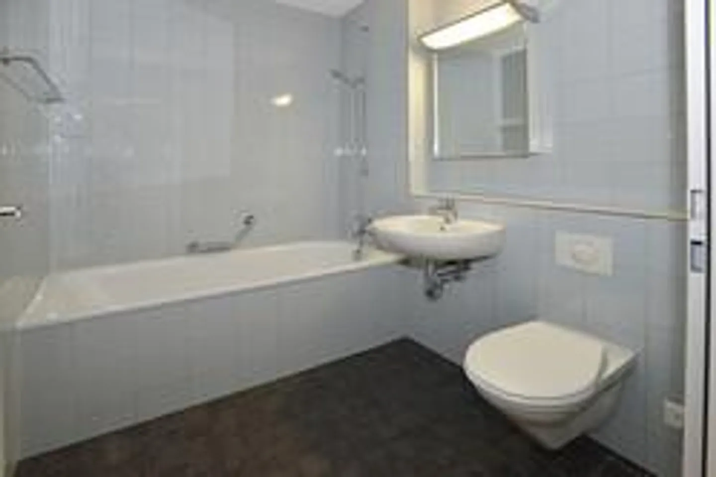 Appartamento a Glattpark con lago privato! Affitta senza deposito - Foto 5 di 9