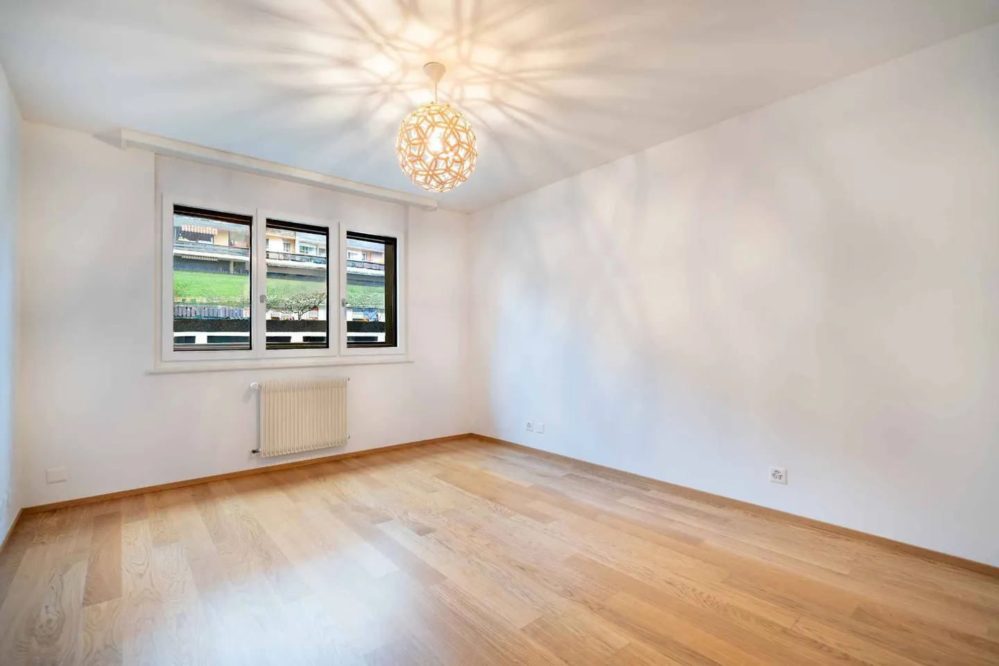 Superbo 5,5 locali, 133 m2, magnificamente ristrutturato con grande balcone - Foto 12 di 13