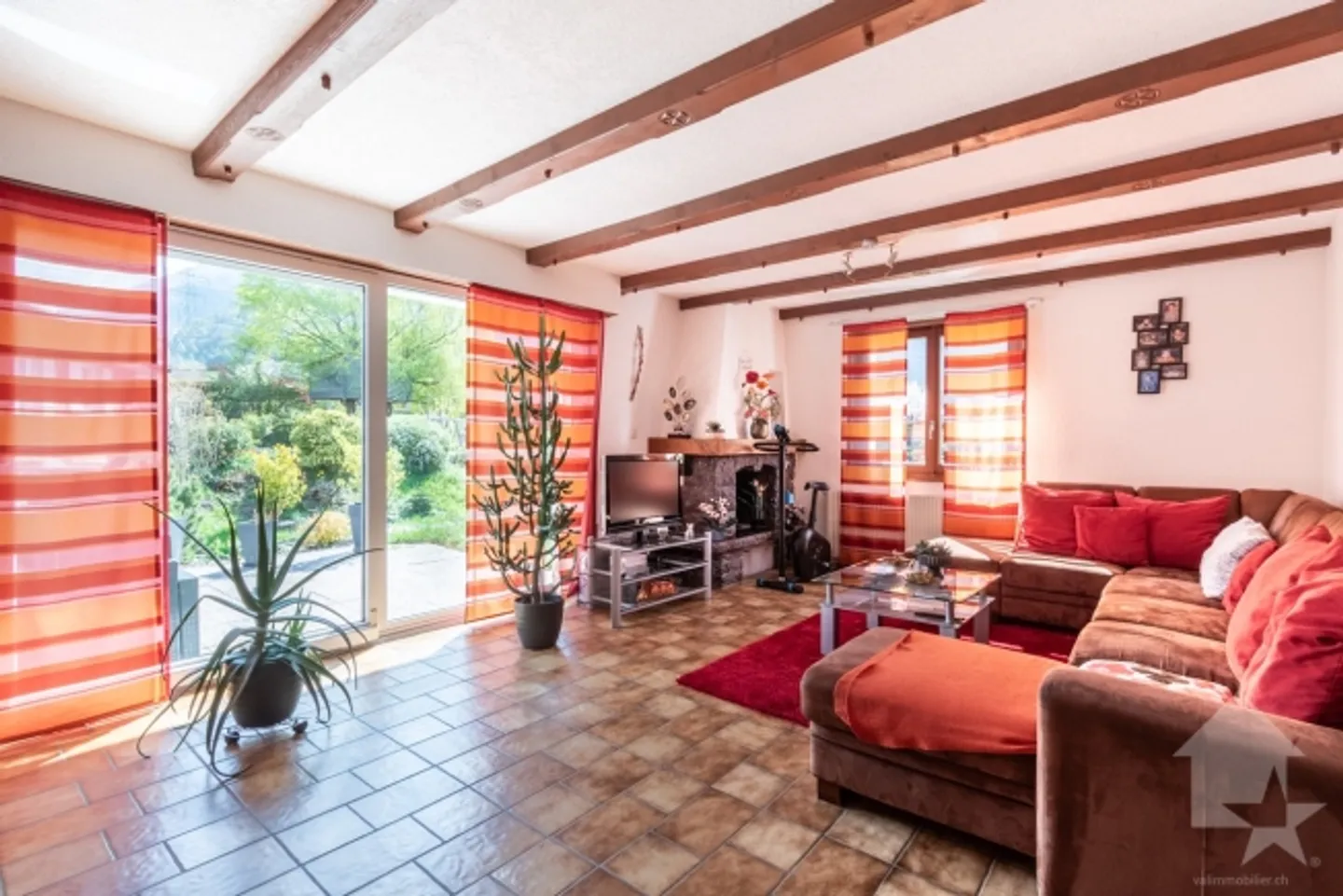 Charming Detached Villa of 6.5 Rooms in Epinassey - Photo 1 of 13