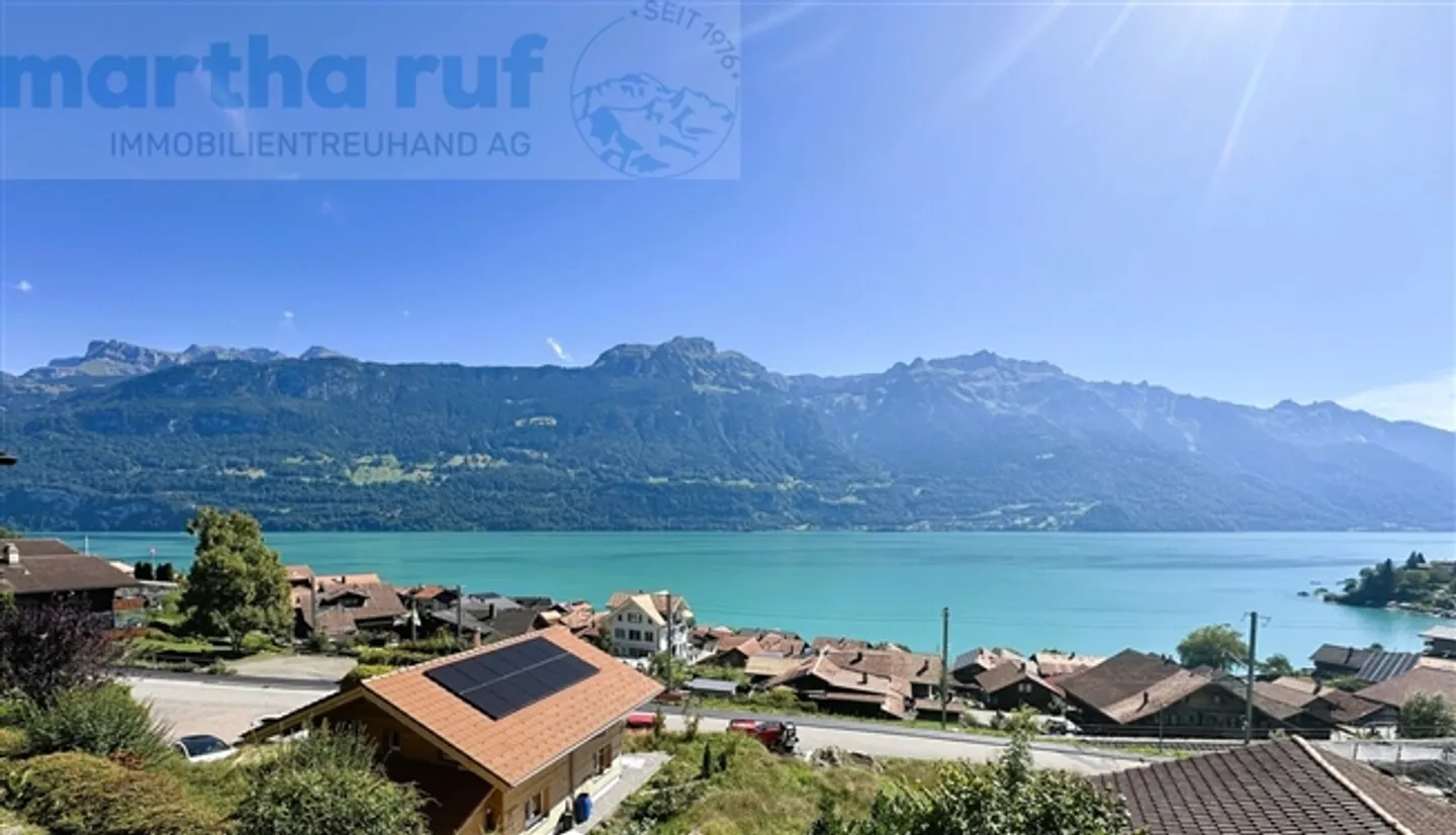 3.5-Room Penthouse with Stunning Panoramic View of Lake and Mountains - Photo 1 of 15