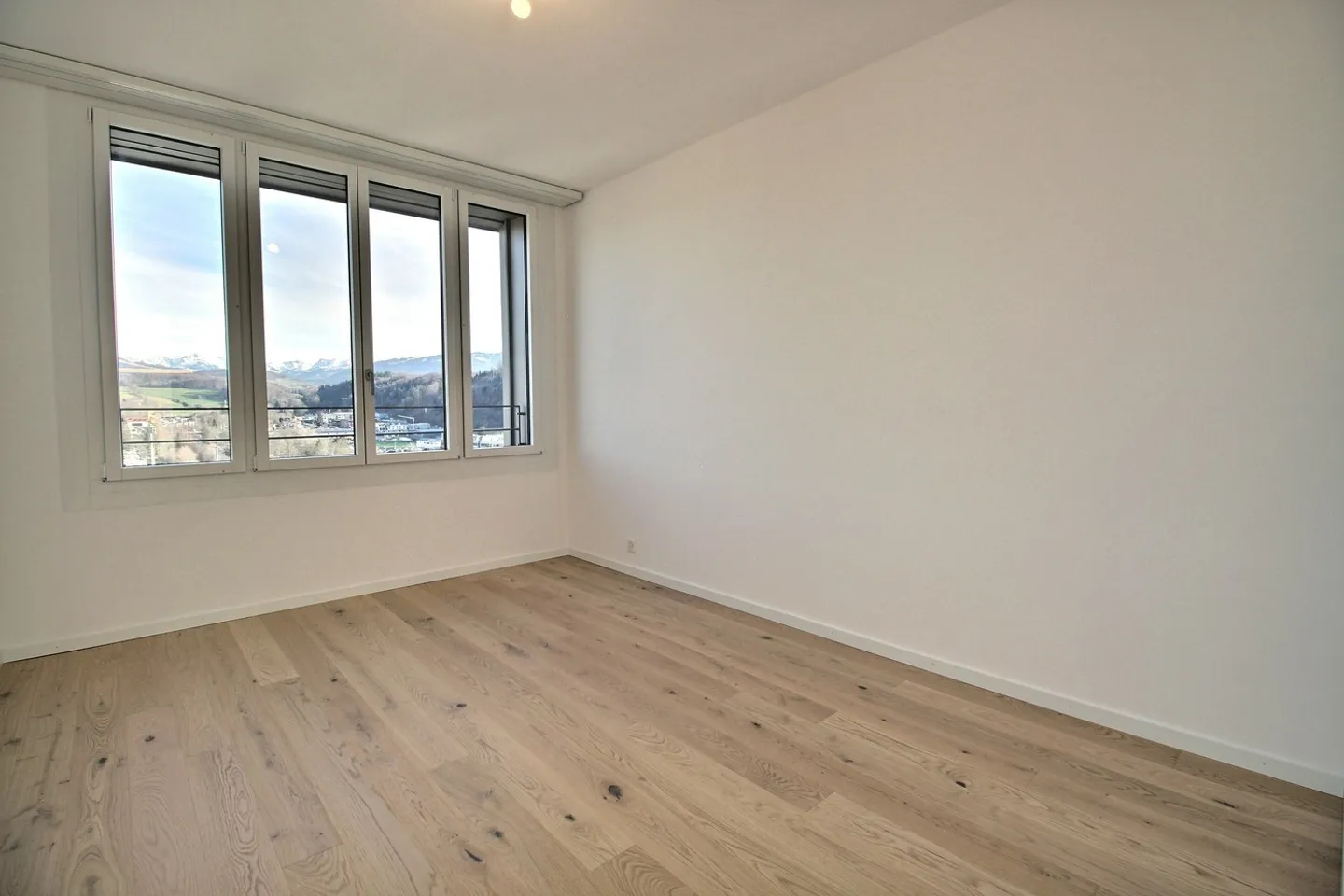 Bright 5.5-room new building in Marly! - Photo 7 of 13