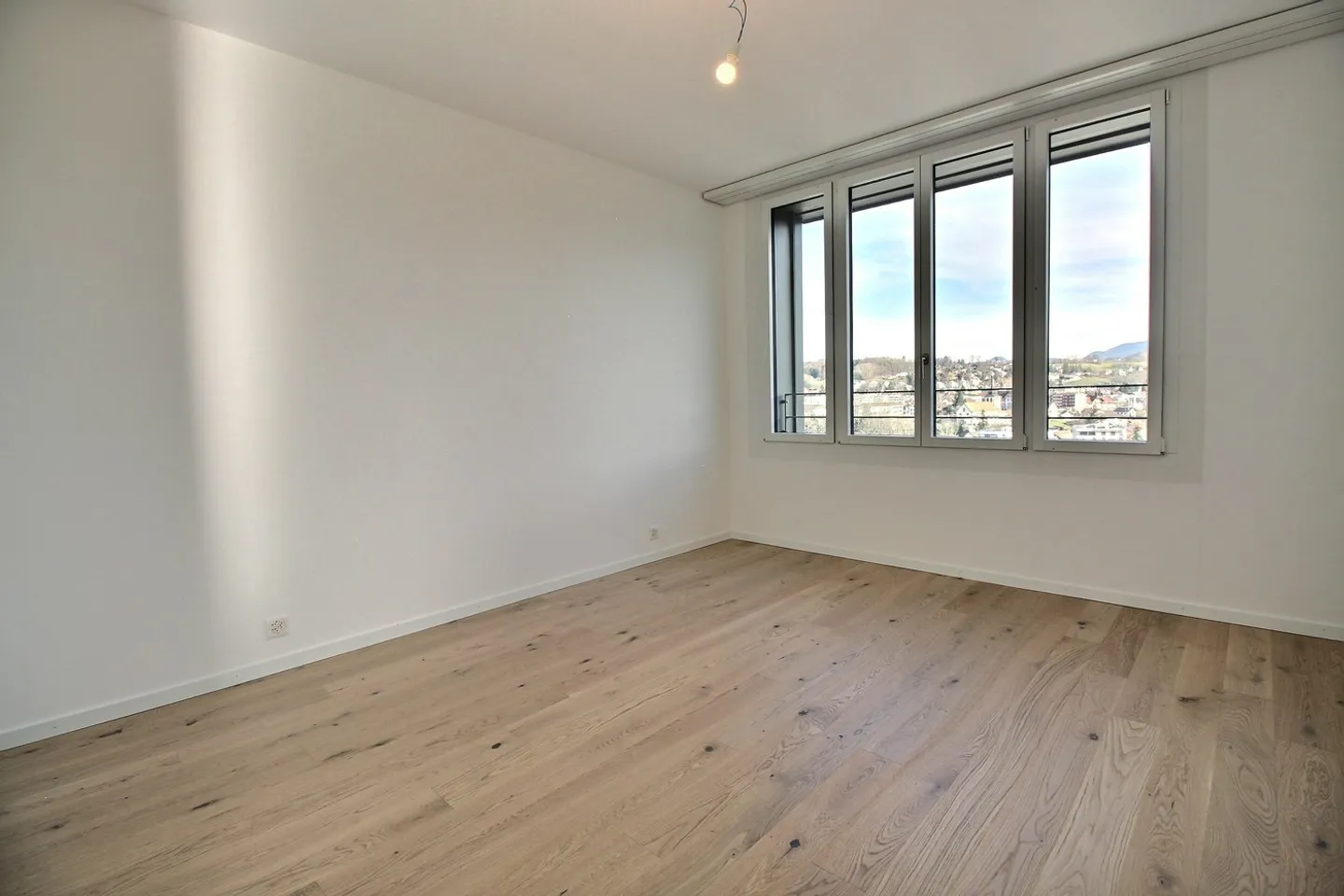 Bright 5.5-room new building in Marly! - Photo 8 of 13