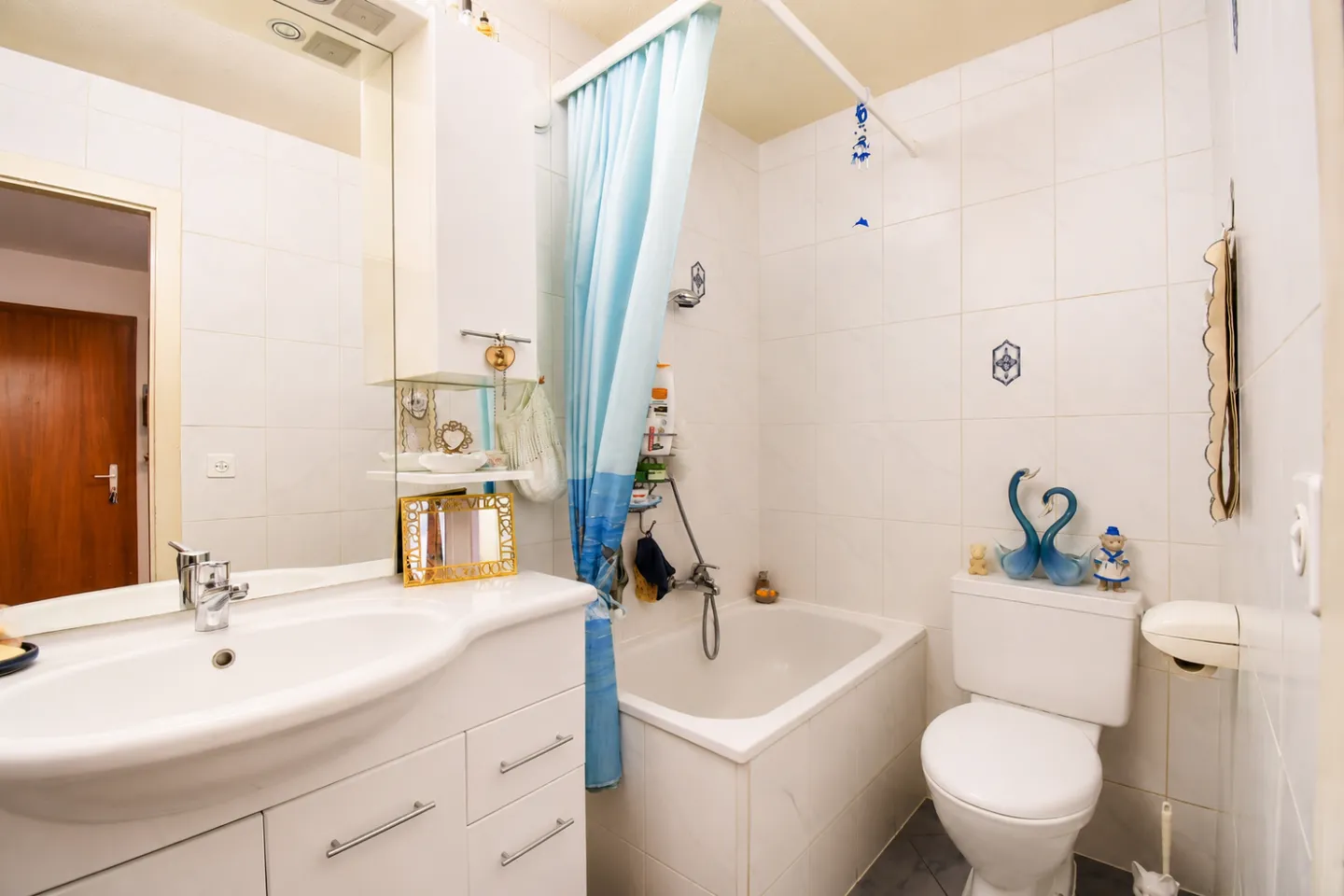 Appartement Charmant avec Balcon - Photo 2 sur 2