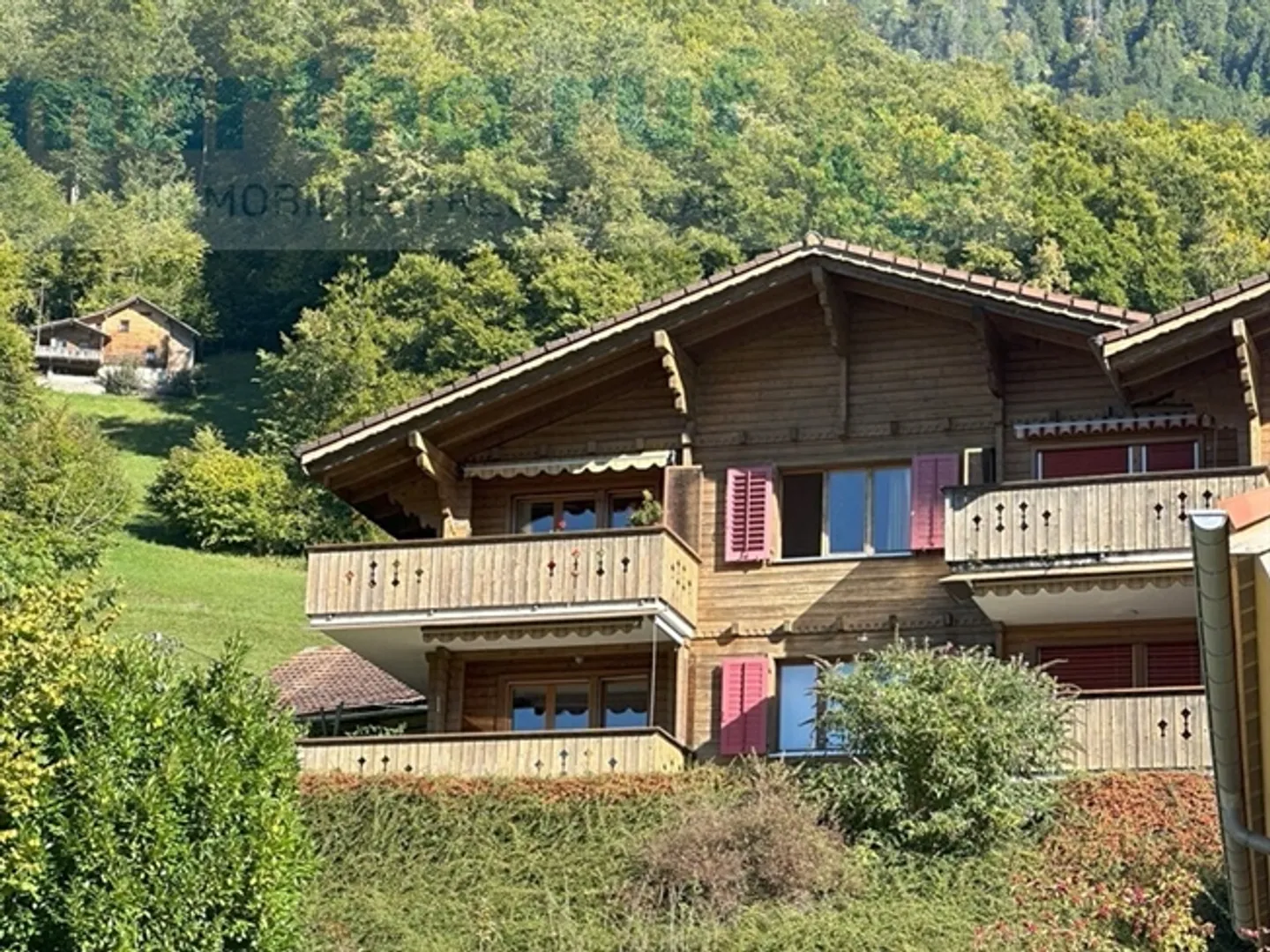 3.5-Room Penthouse with Stunning Panoramic View of Lake and Mountains - Photo 4 of 15