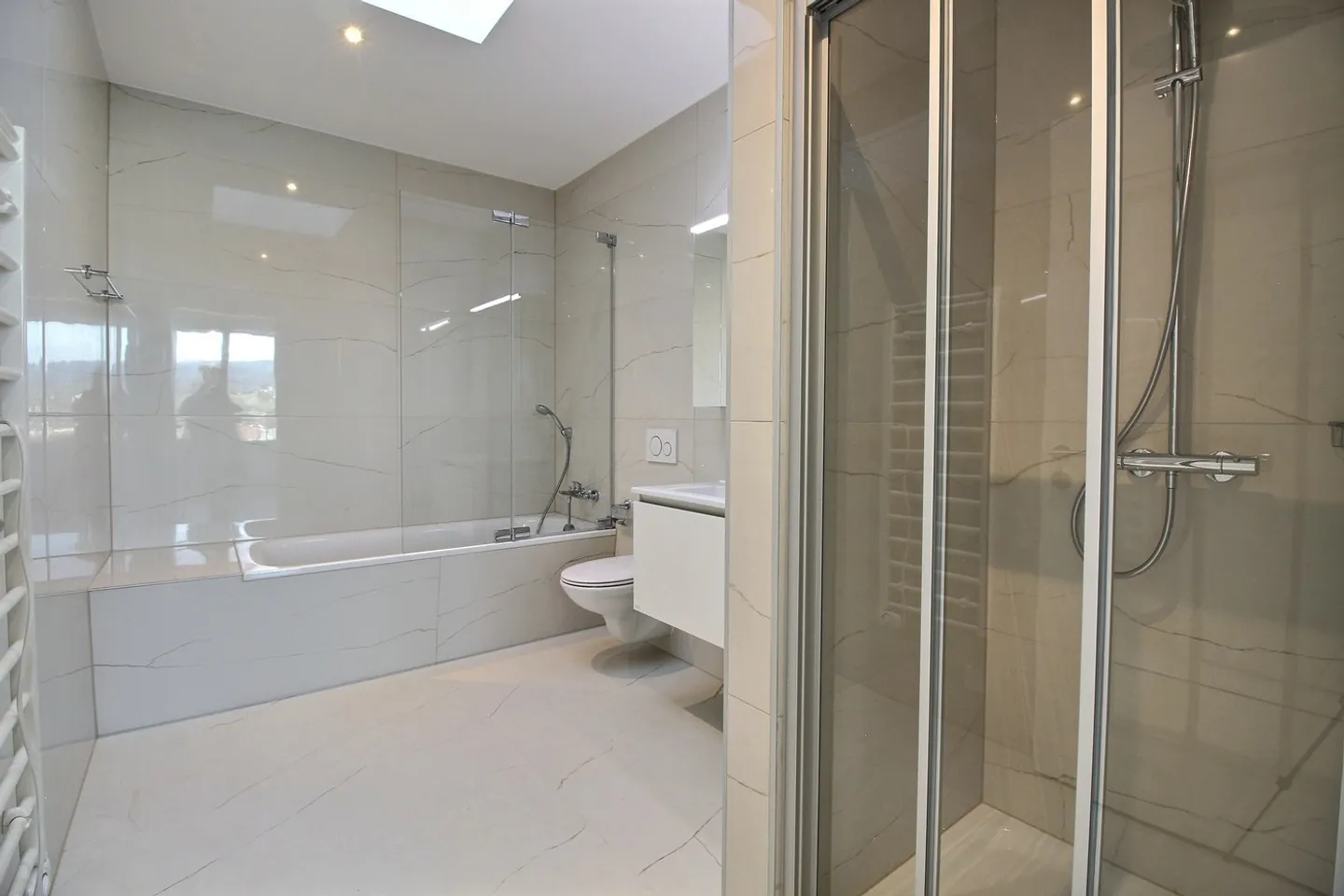 Bright 5.5-room new building in Marly! - Photo 9 of 13