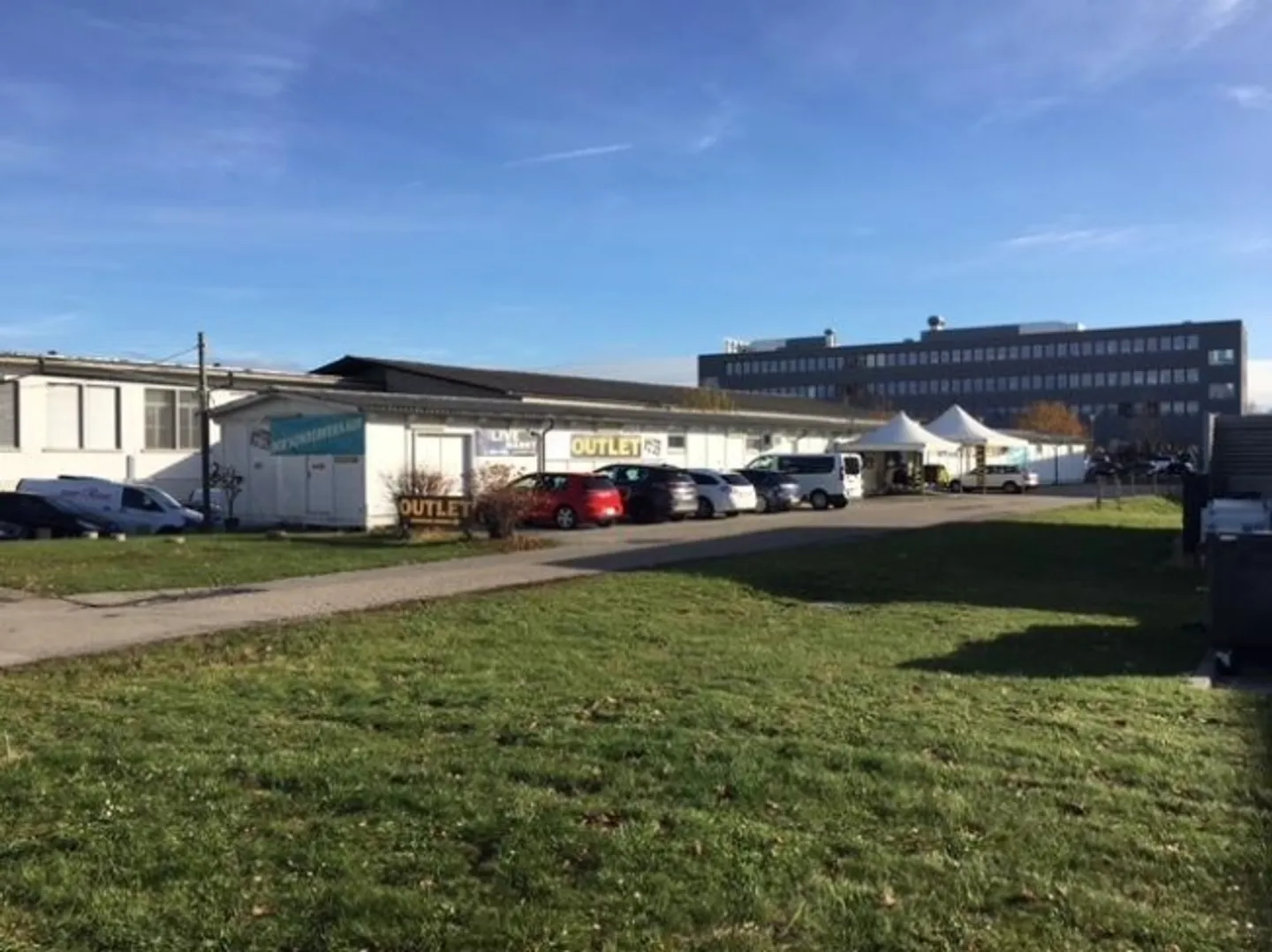 Negozio in vendita su A1, circa 300 m2 - Foto 3 di 5