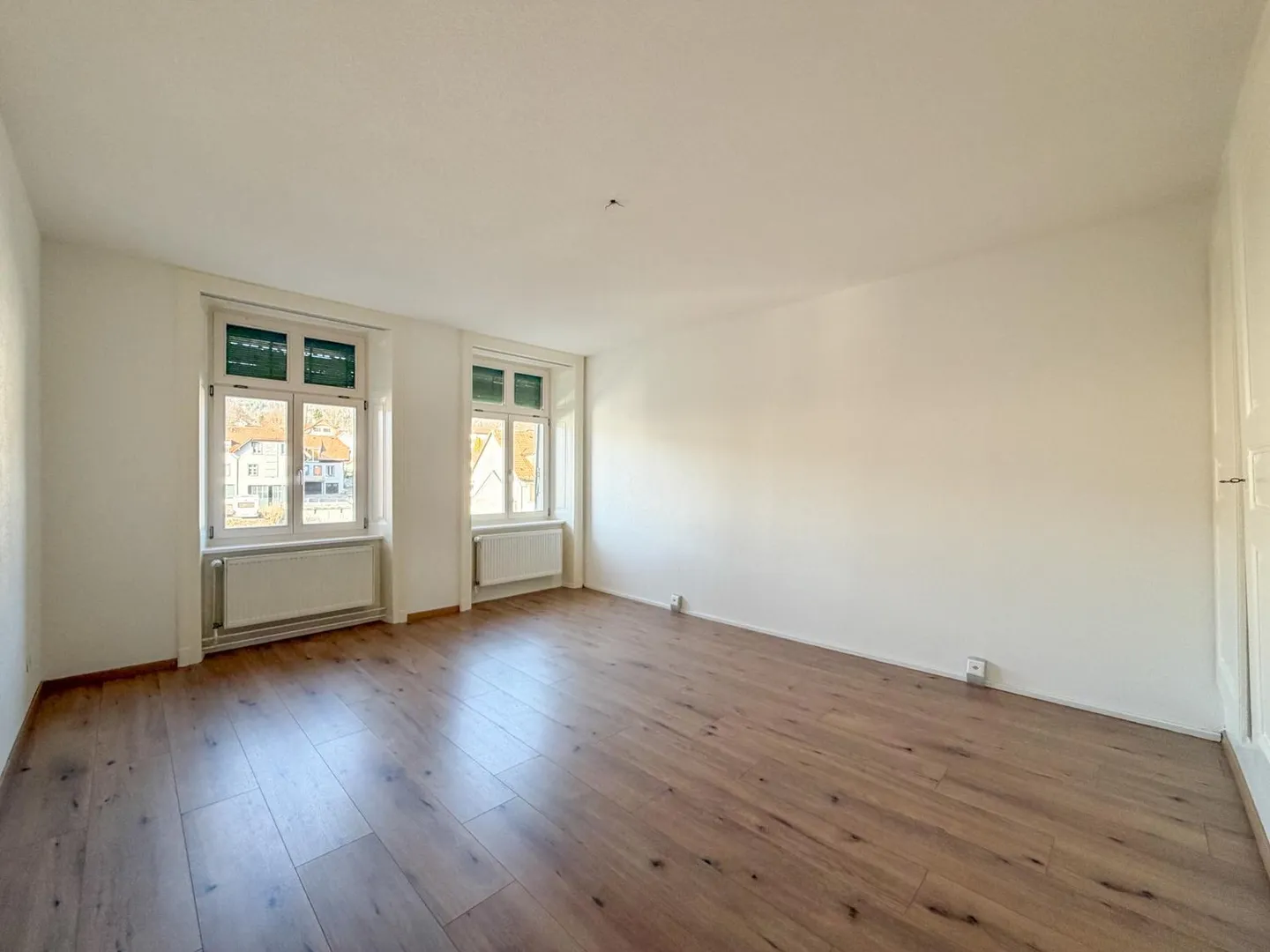 Appartamento affascinante di 4,5 stanze ristrutturato con garage - Foto 9 di 13