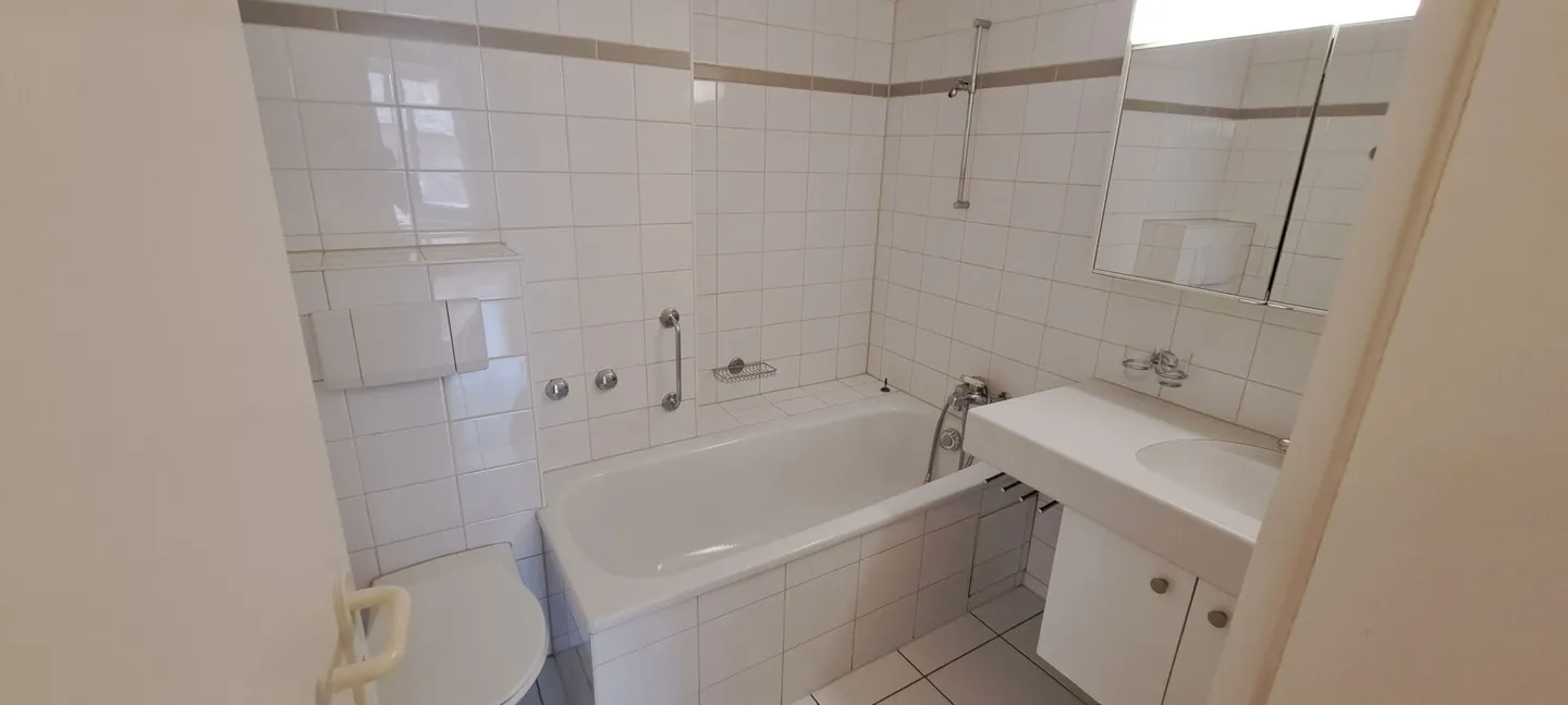 Appartement Charmant Vieille Ville - Photo 5 sur 7