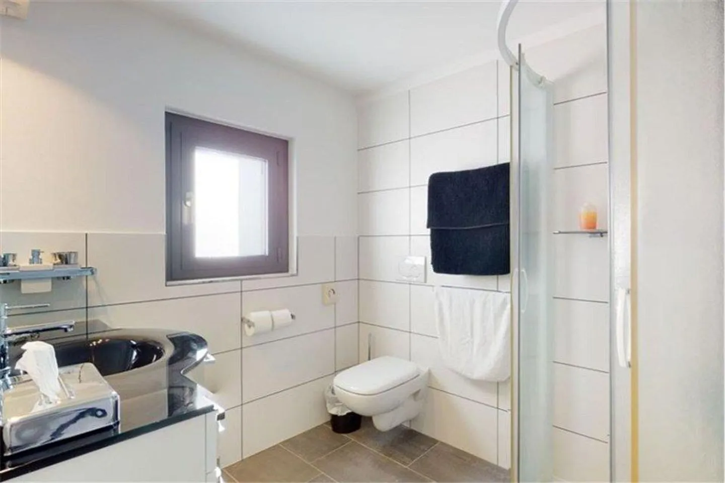 Casa con giardino e 4 posteggi - Foto 13 di 13